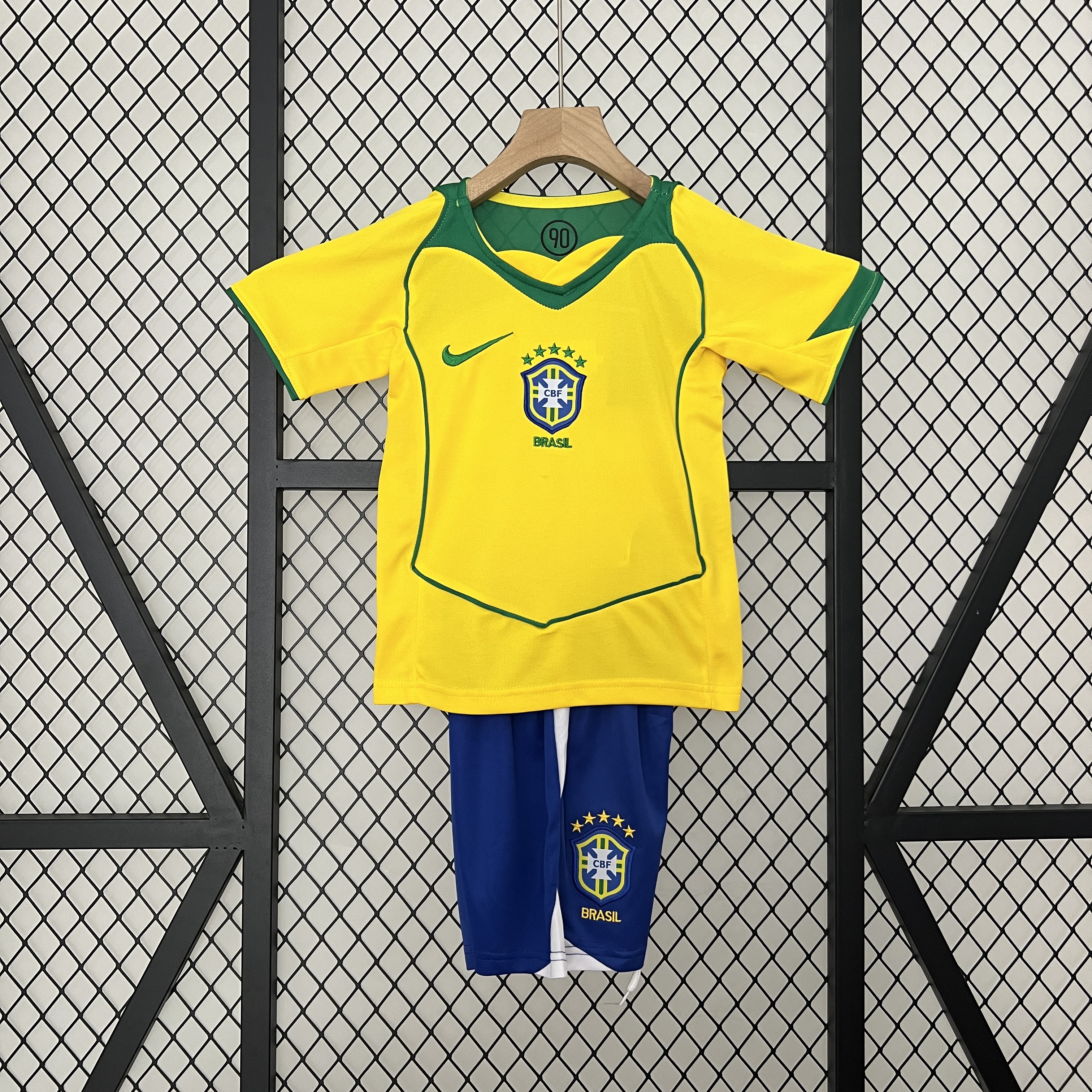 Retro Brazil 2004 Home Stadium Kids Kit - Unitedfutballjersey