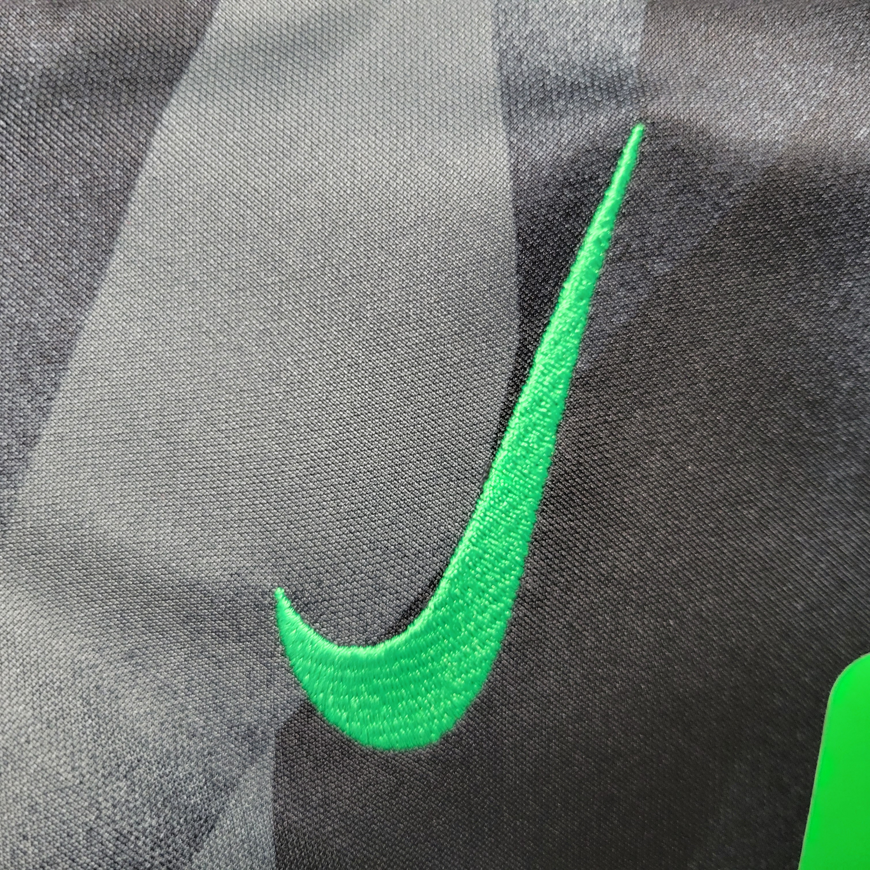 23-24 Liverpool Black Goal Keeper Fans Jersey - Unitedfutballjersey