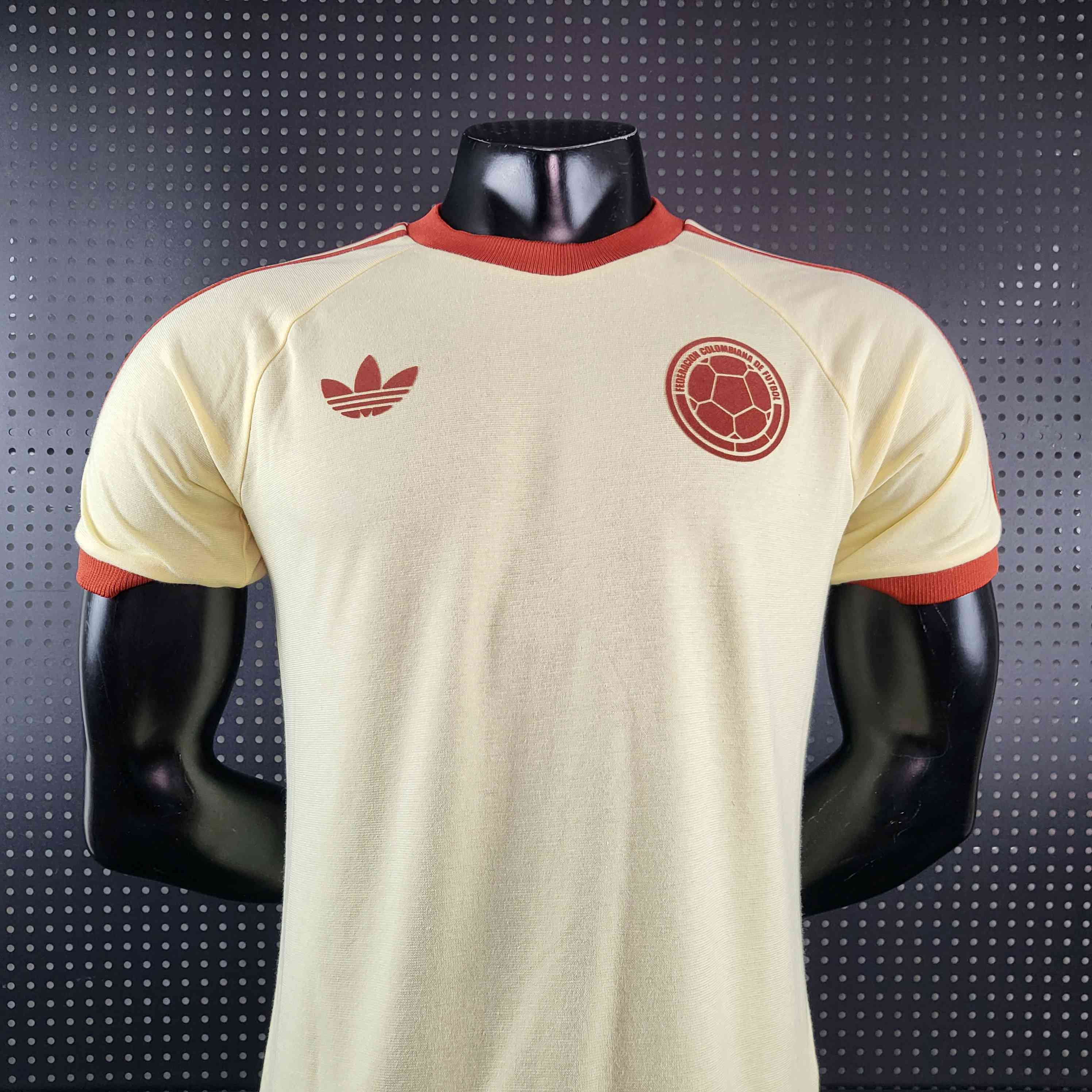 Colombia 2024 Classic Originals 3-Stripes Casual Shirt - Player Version - Unitedfutballjersey