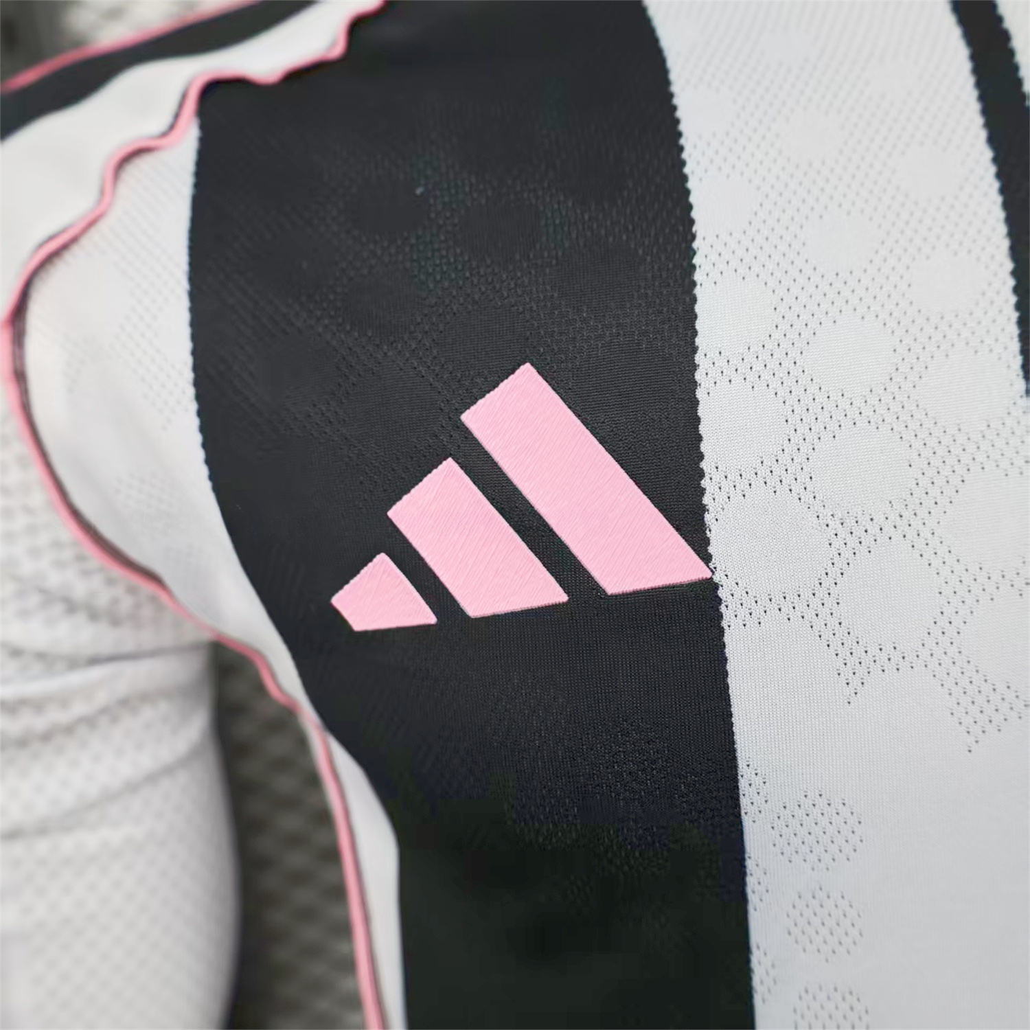 Juventus 25-26 Home Unsponsored Long Sleeves Jersey - Player Version - Unitedfutballjersey