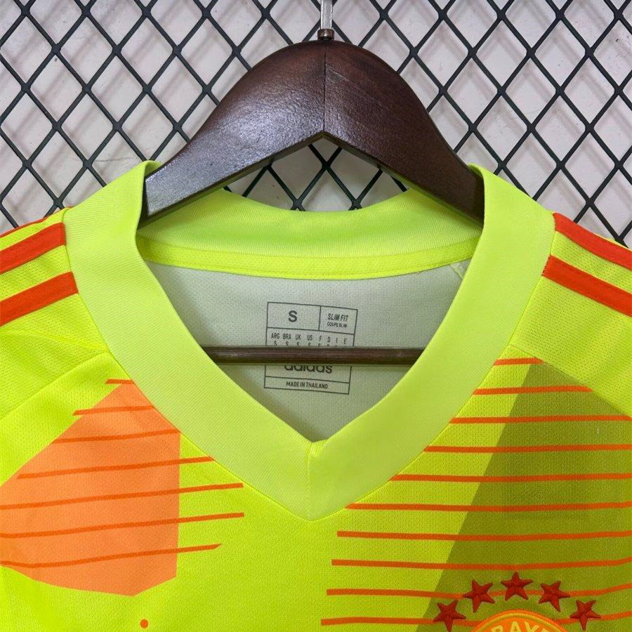 Bayern Munich 24-25 Green Goalkeeper Jersey - Fans Version - Unitedfutballjersey