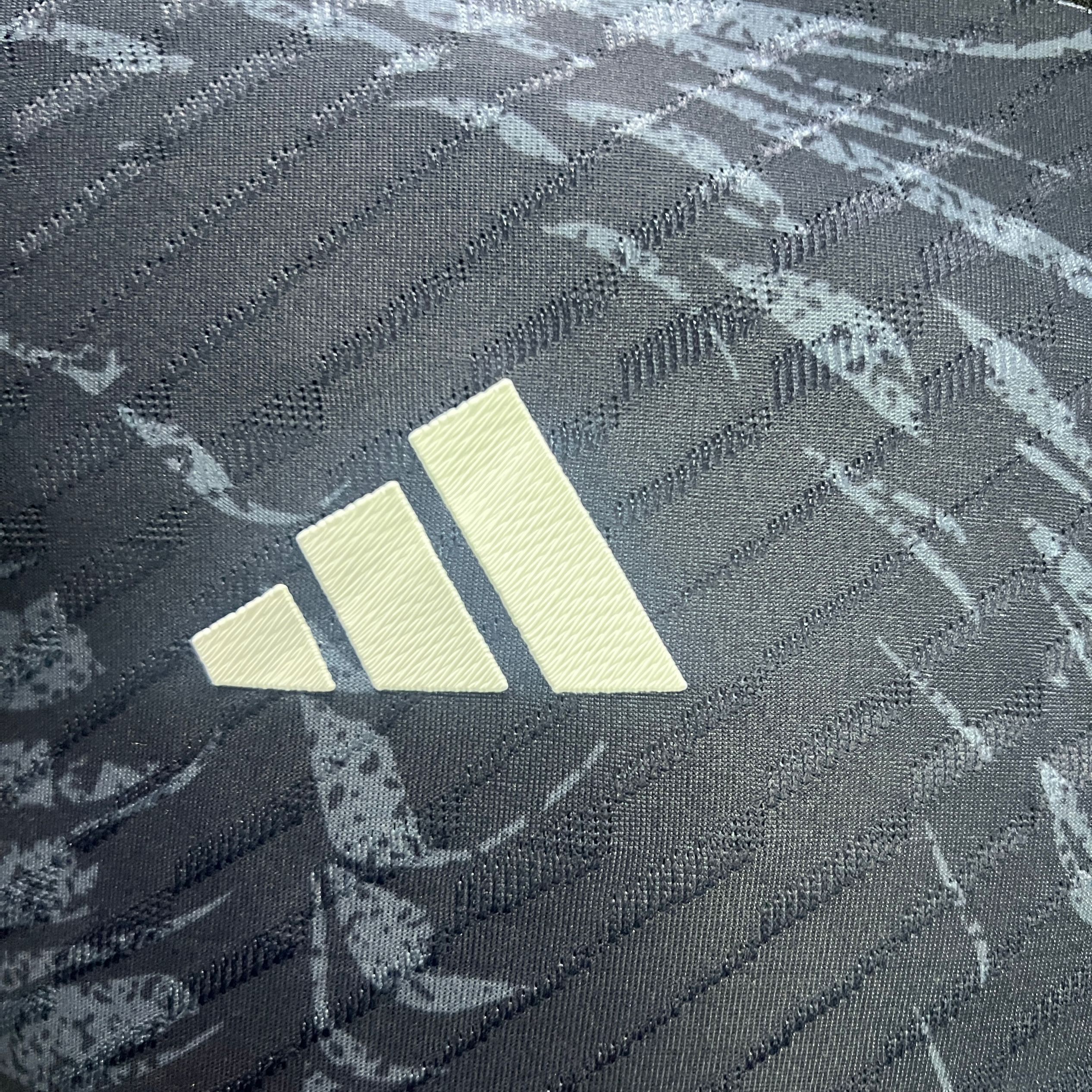 Real Madrid 24-25 Red Dragon Special Edition Black Jersey - Player Version - Unitedfutballjersey