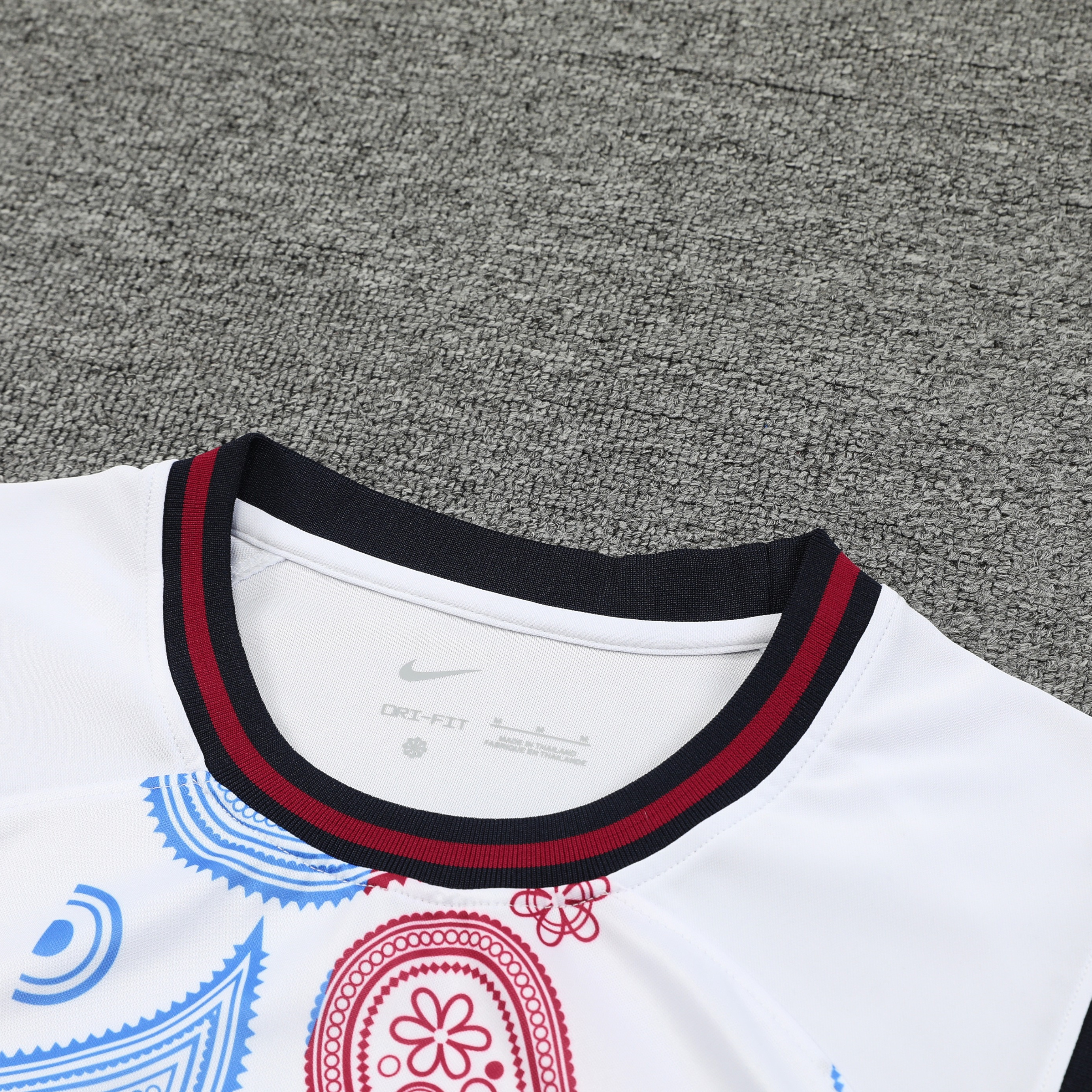 B.A.R.S.A 24-25 Training Vest Suit - White with Pattern - Unitedfutballjersey