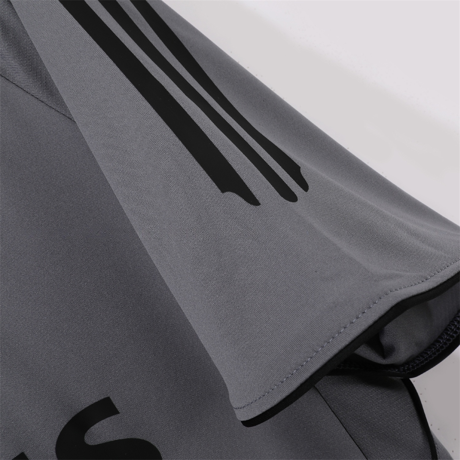 Retro Real Madrid 04-05 Third Grey Jersey - Unitedfutballjersey