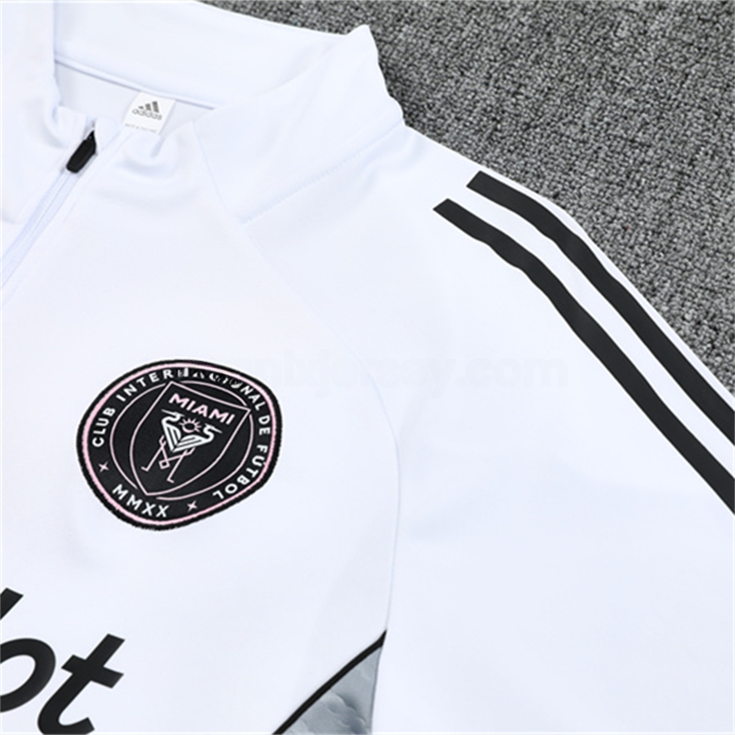 INT M.A.M 25-26 Kid Long Sleeves Training Set - White Top & Black Pants - Unitedfutballjersey