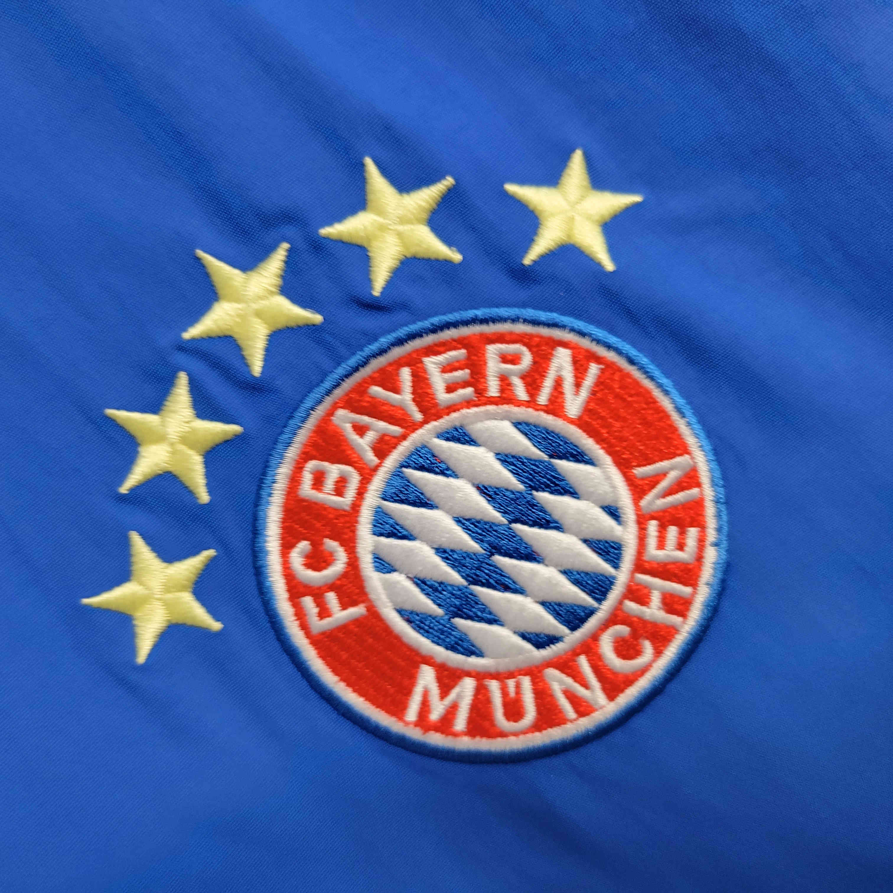 Bayern Munich 23-24 Blue Reversible Windbreaker - Unitedfutballjersey