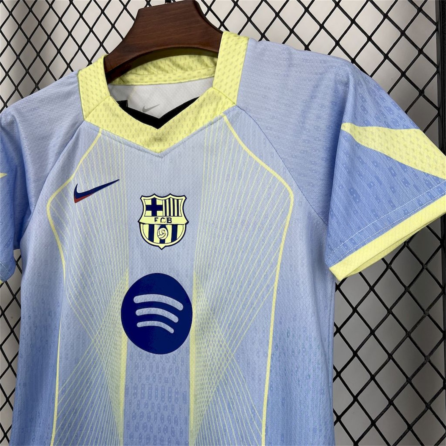 B.A.R.S.A 25-26 T90 White Lines Light Blue Gradient Special Kids Kit - Unitedfutballjersey