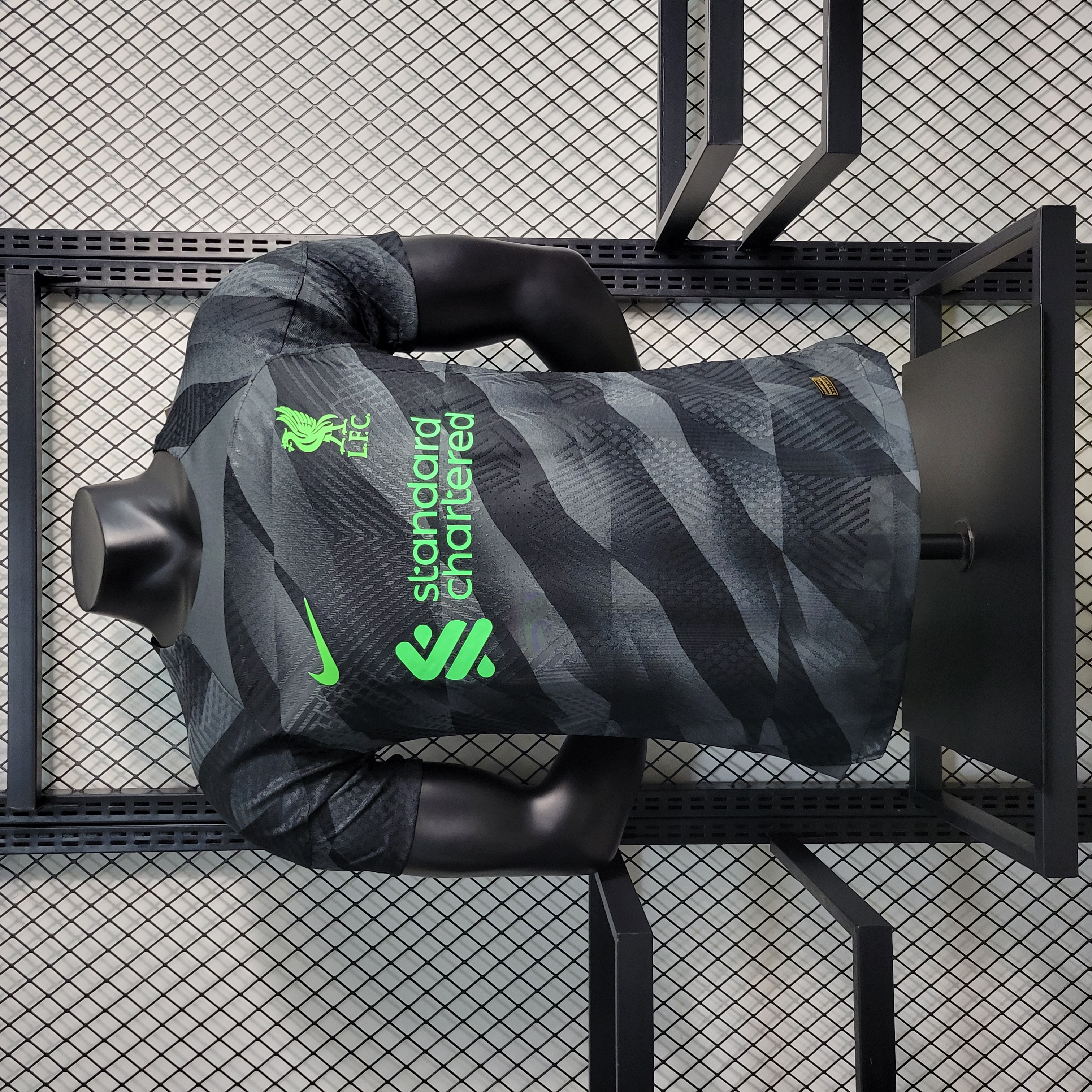 Liverpool 23-24 Black Goalkeeper Jersey - Player Version - Unitedfutballjersey