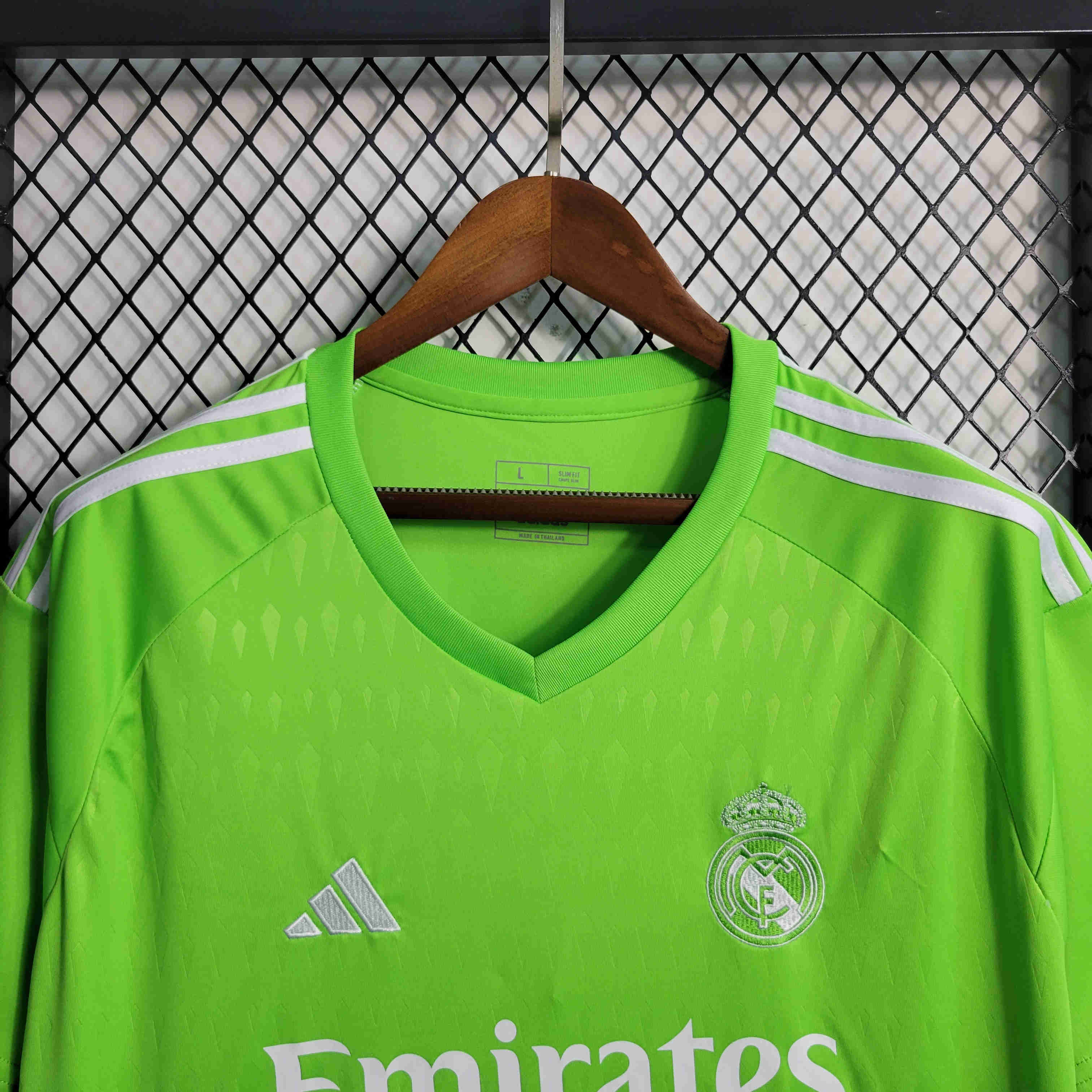 Real Madrid 23/24 Goalkeeper Green Jersey - Fans Version - Unitedfutballjersey