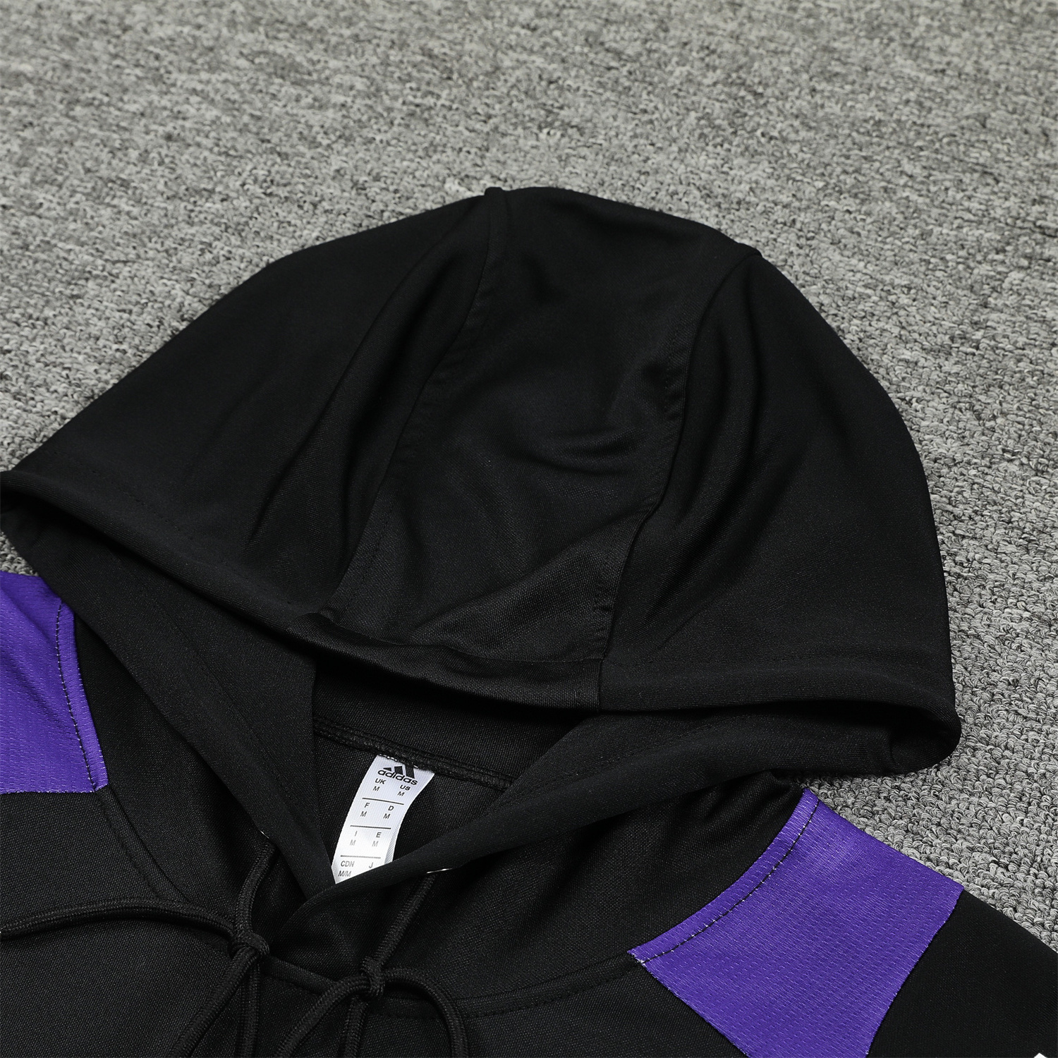 Real Madrid 24-25 Training Hoodie Set - Black Hoodie and Black Pants - Unitedfutballjersey