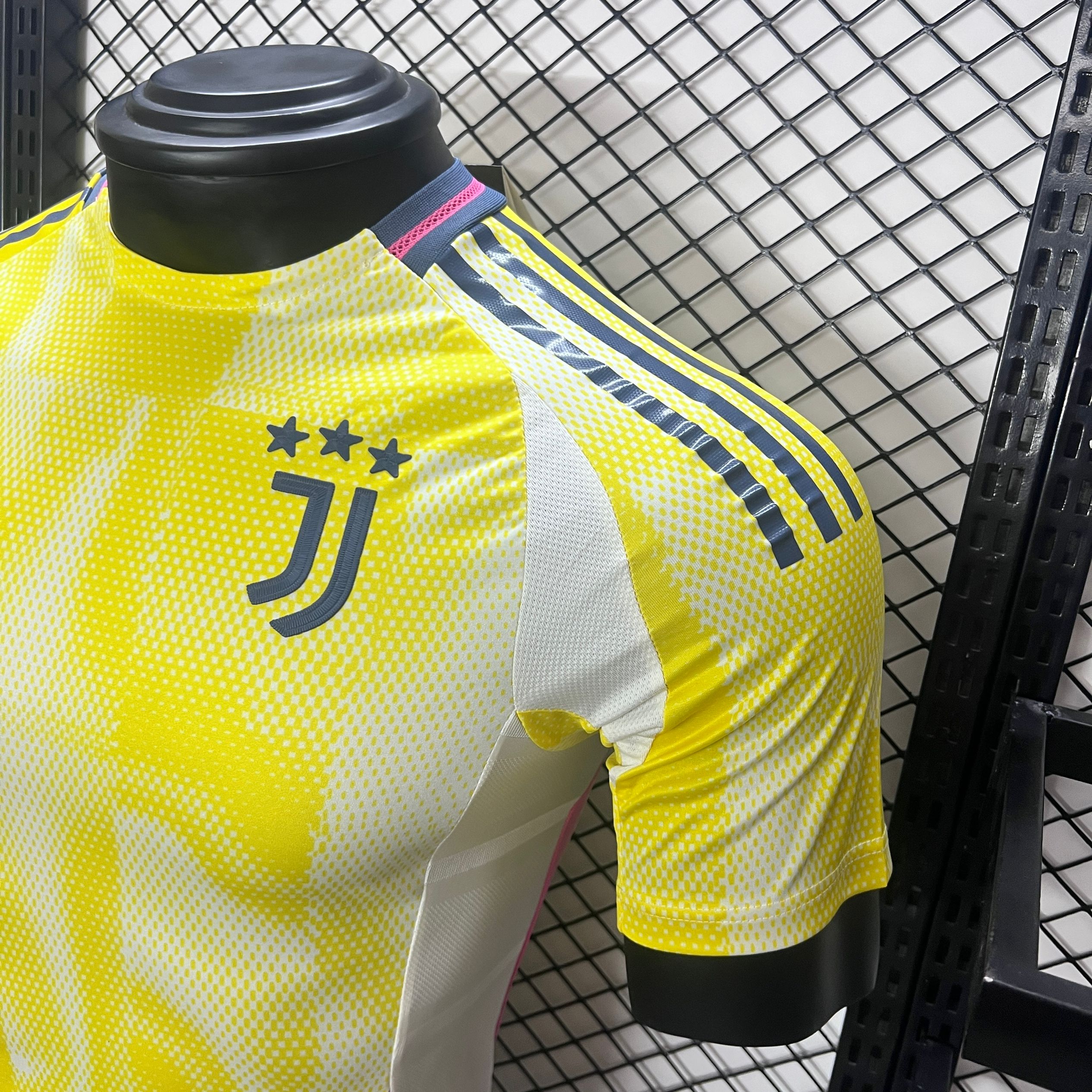 Juventus 24-25 Away Jersey - Player Version - Unitedfutballjersey