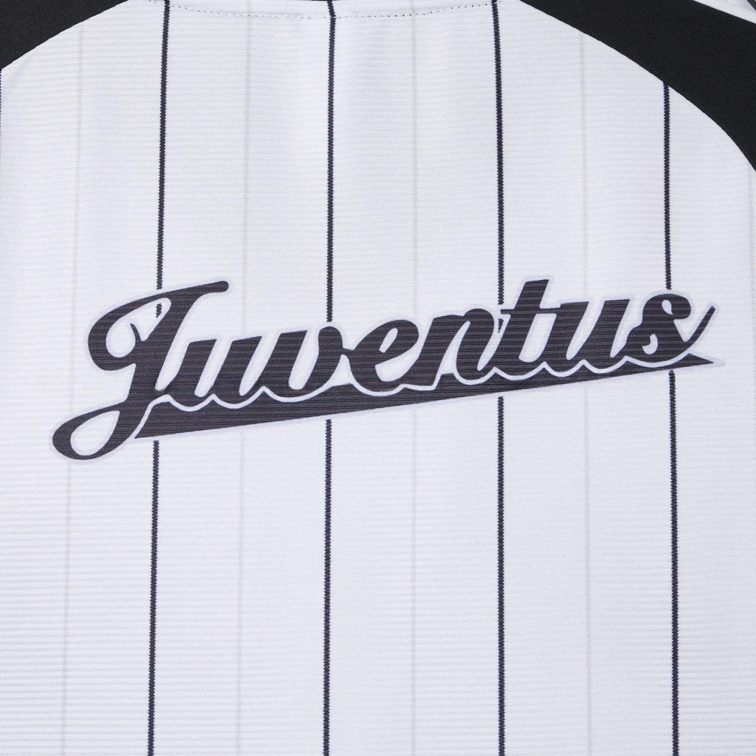 Juventus 25-26 White Baseball Jersey with Black Stripes - Unitedfutballjersey