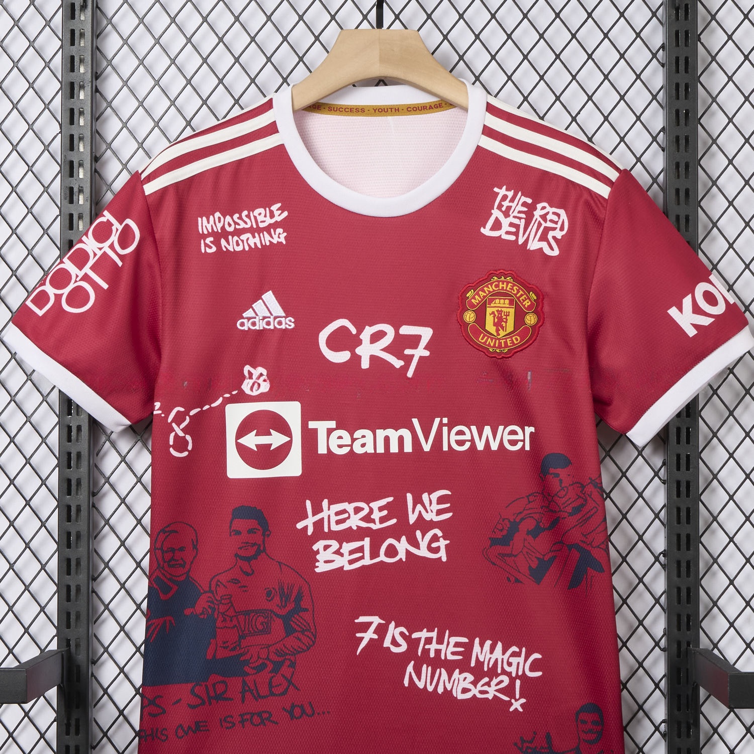 Retro Manchester United 21-22 Home Ronaldo Graffiti Edition Special Edition Jersey - Unitedfutballjersey
