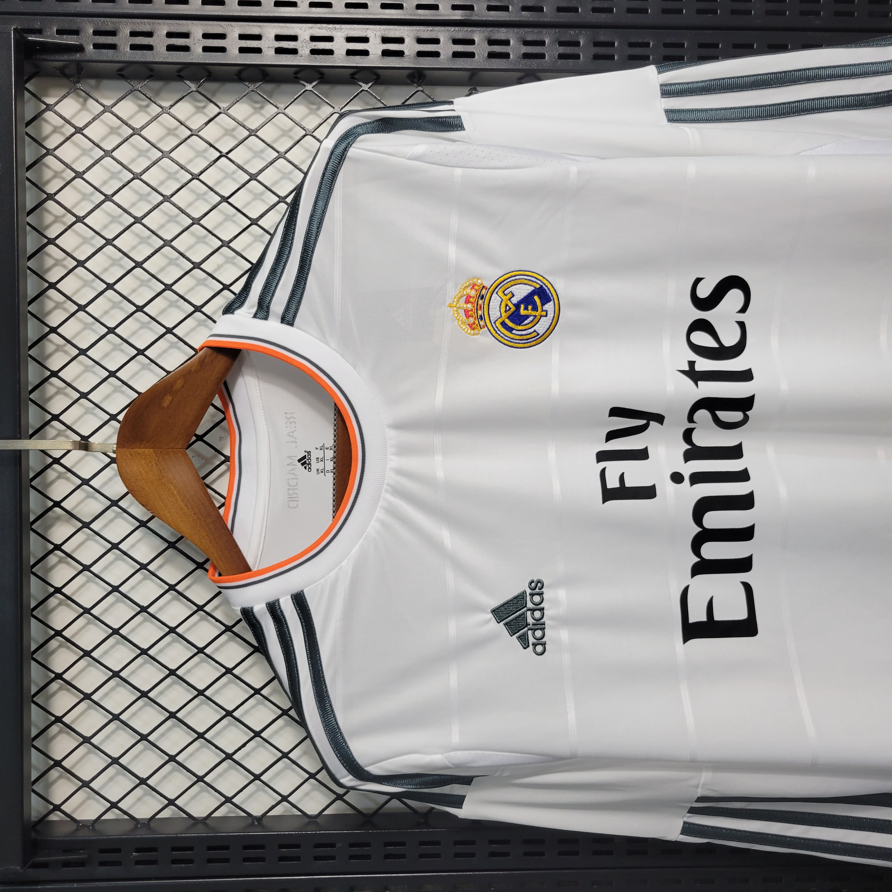 Retro Real Madrid 13-14 Home Stadium Long Sleeve Jersey - Unitedfutballjersey