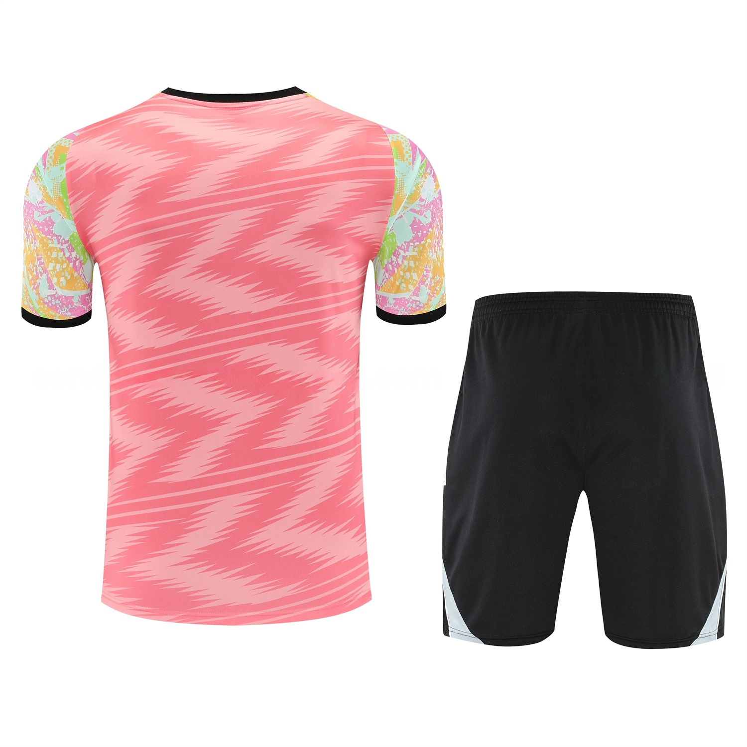 Real Madrid 25-26 Short-Sleeve Training Set - Pink Arrow Pattern Top & Black Shorts - Unitedfutballjersey