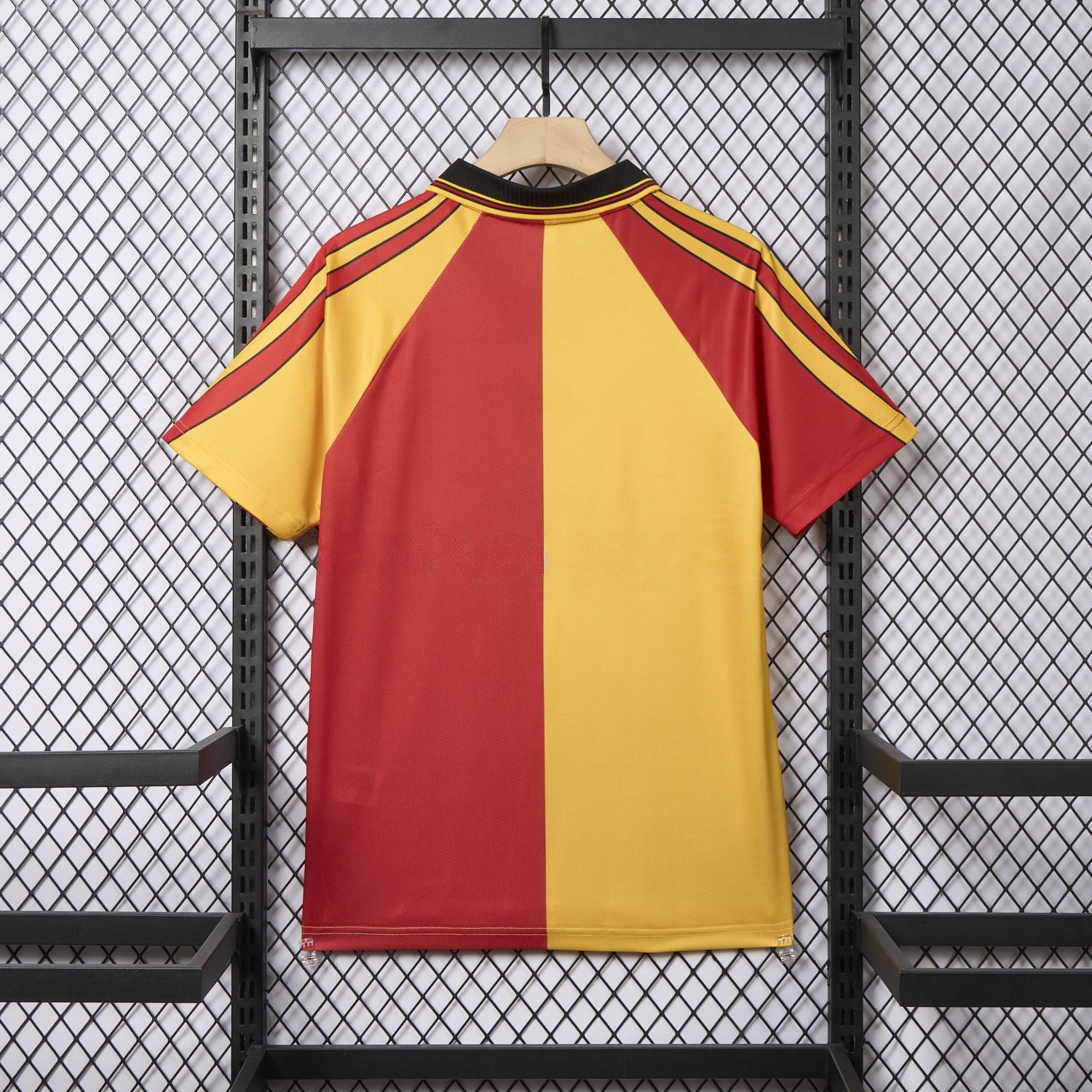 Retro Galatasaray 1998-99 Home Jersey - Unitedfutballjersey