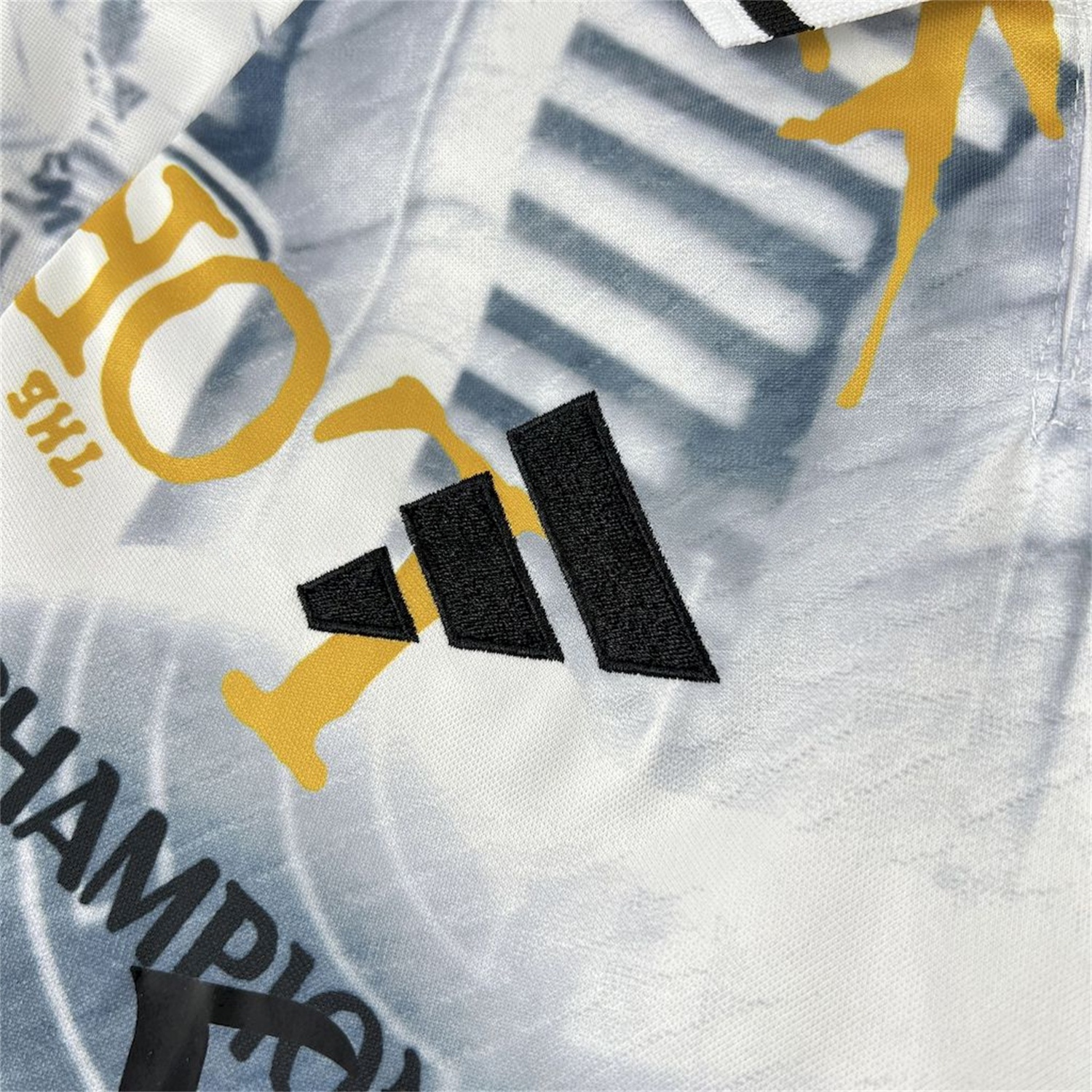 Real Madrid 25-26 Capture Of Camp Nou POLO White Special Jersey - Fans Version - Unitedfutballjersey