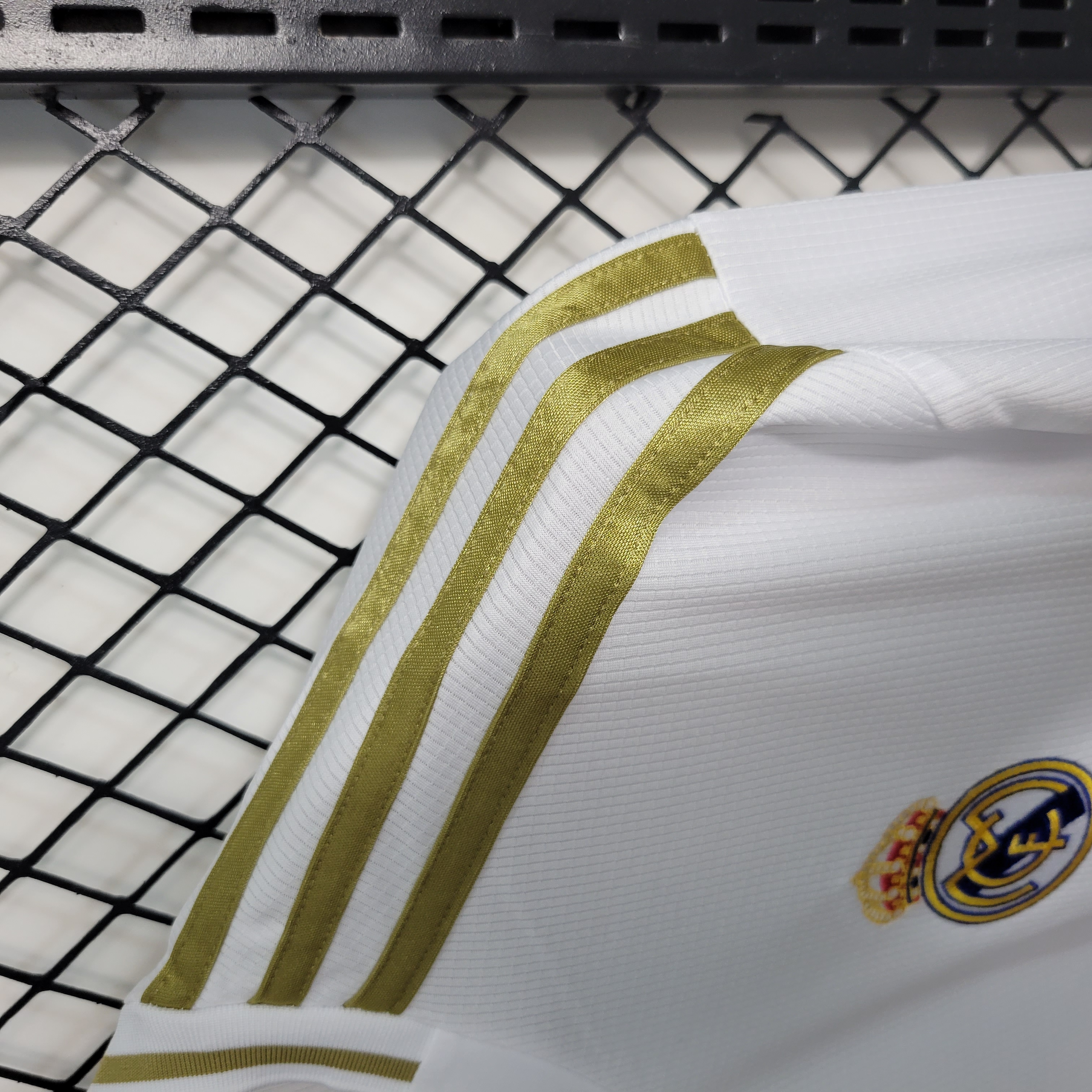 Retro Real Madrid 19-20 Home Stadium Long Sleeve Jersey - Unitedfutballjersey