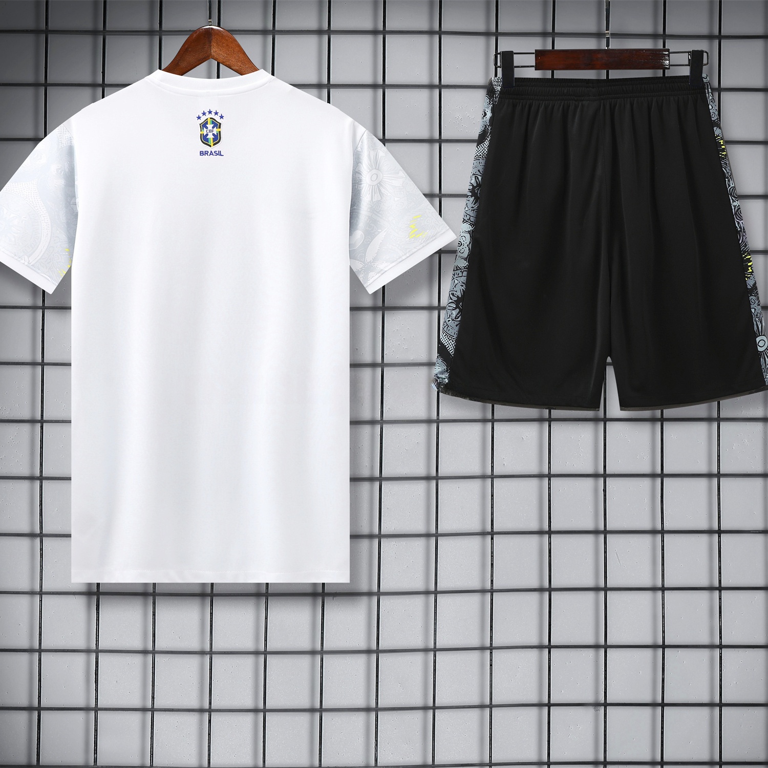 Brazil 25-26 White Jesus Statue Short-Sleeve Training Set - White Top & Black Shorts - Unitedfutballjersey