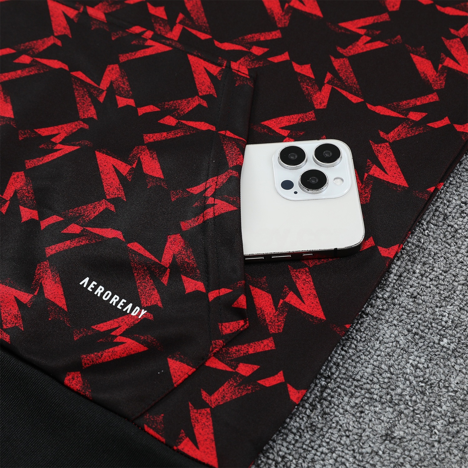 Manchester United 24-25 Pre-Match Home Traning Hoodie Set - Red Top and Black Pants - Unitedfutballjersey