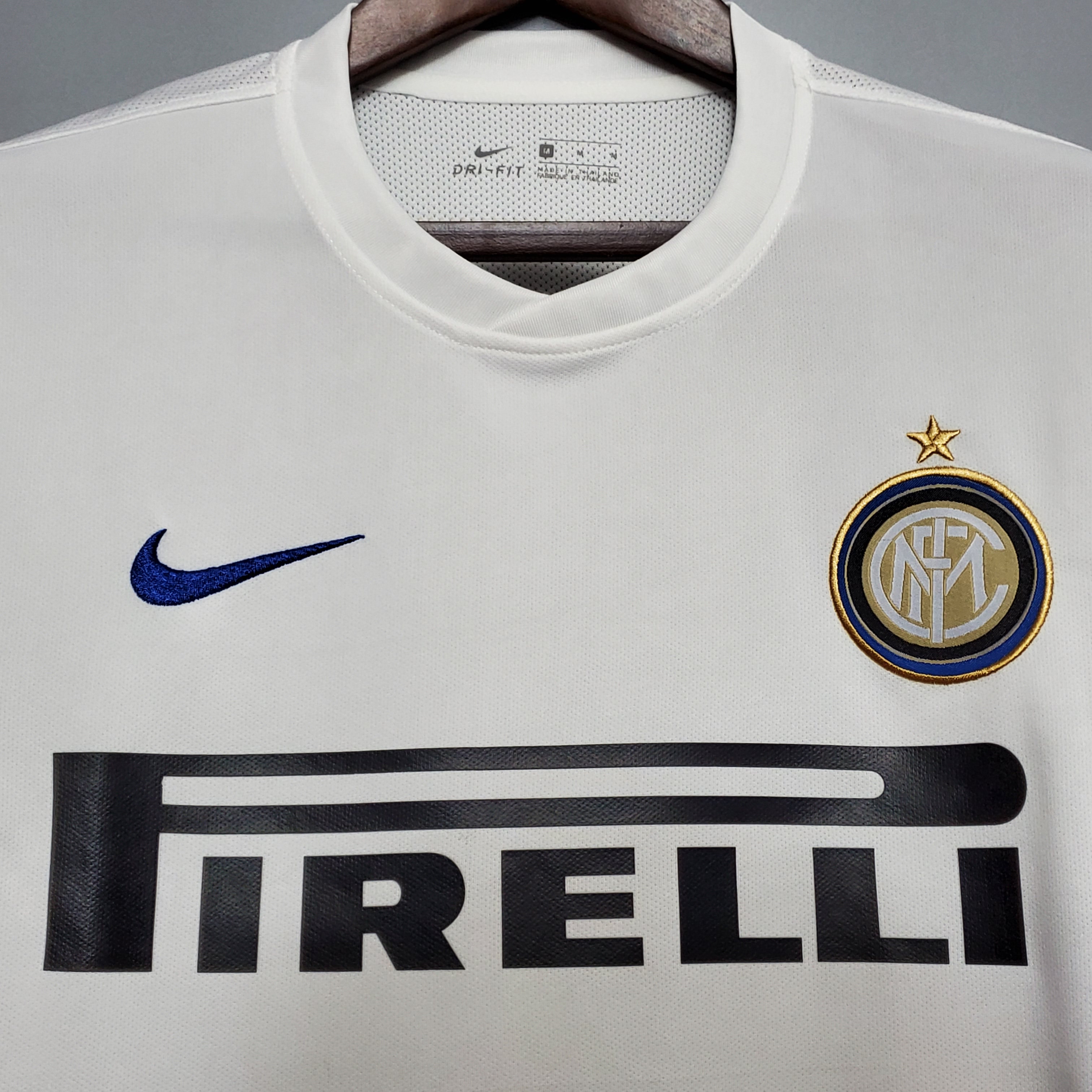 Retro Inter Milan 2010-11 Away Stadium Jersey - Unitedfutballjersey
