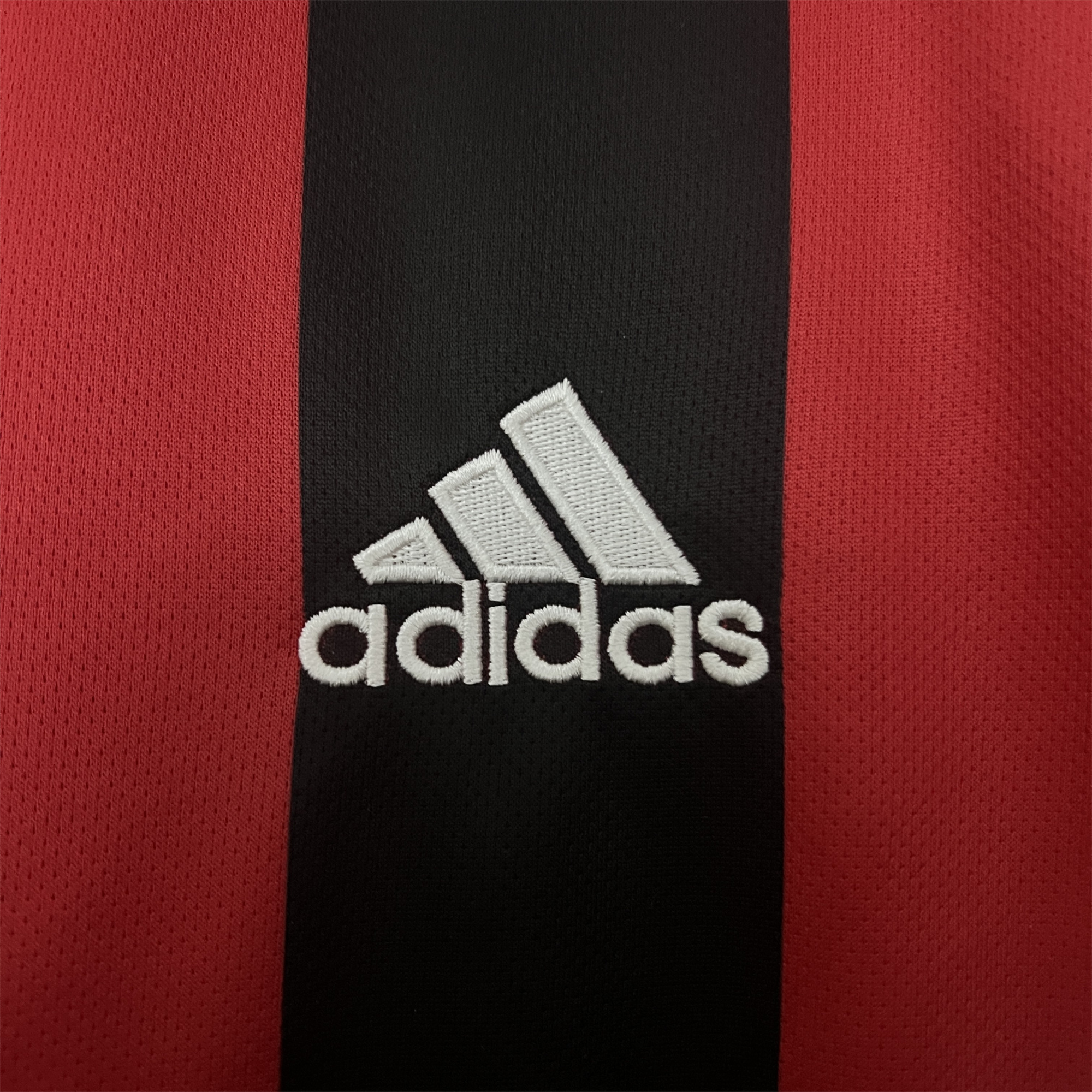 Retro AC Milan 2003-04 Home Jersey - Unitedfutballjersey