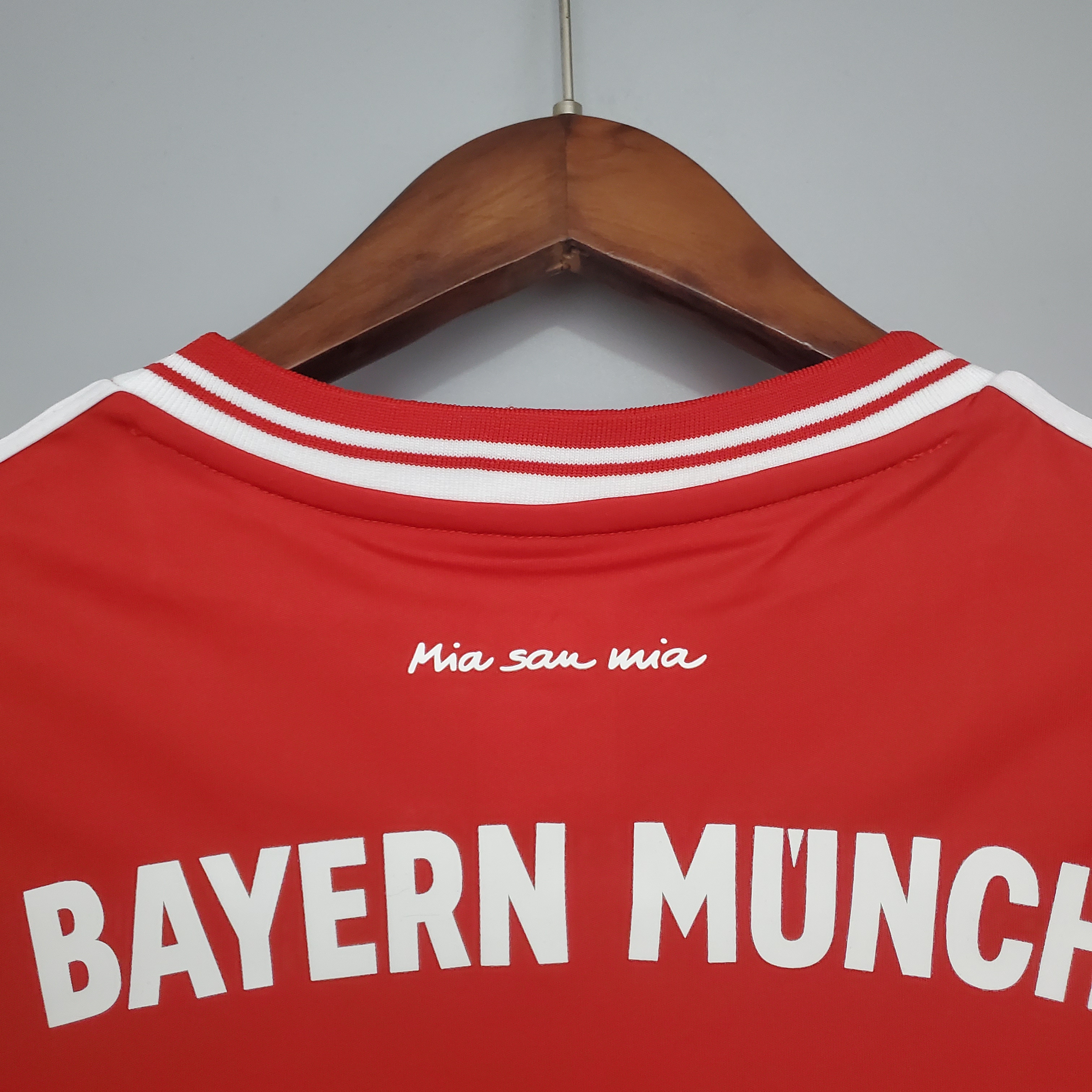 Retro Bayern Munich 13-14 Champions League Final Home Stadium Long Sleeve Jersey - Unitedfutballjersey