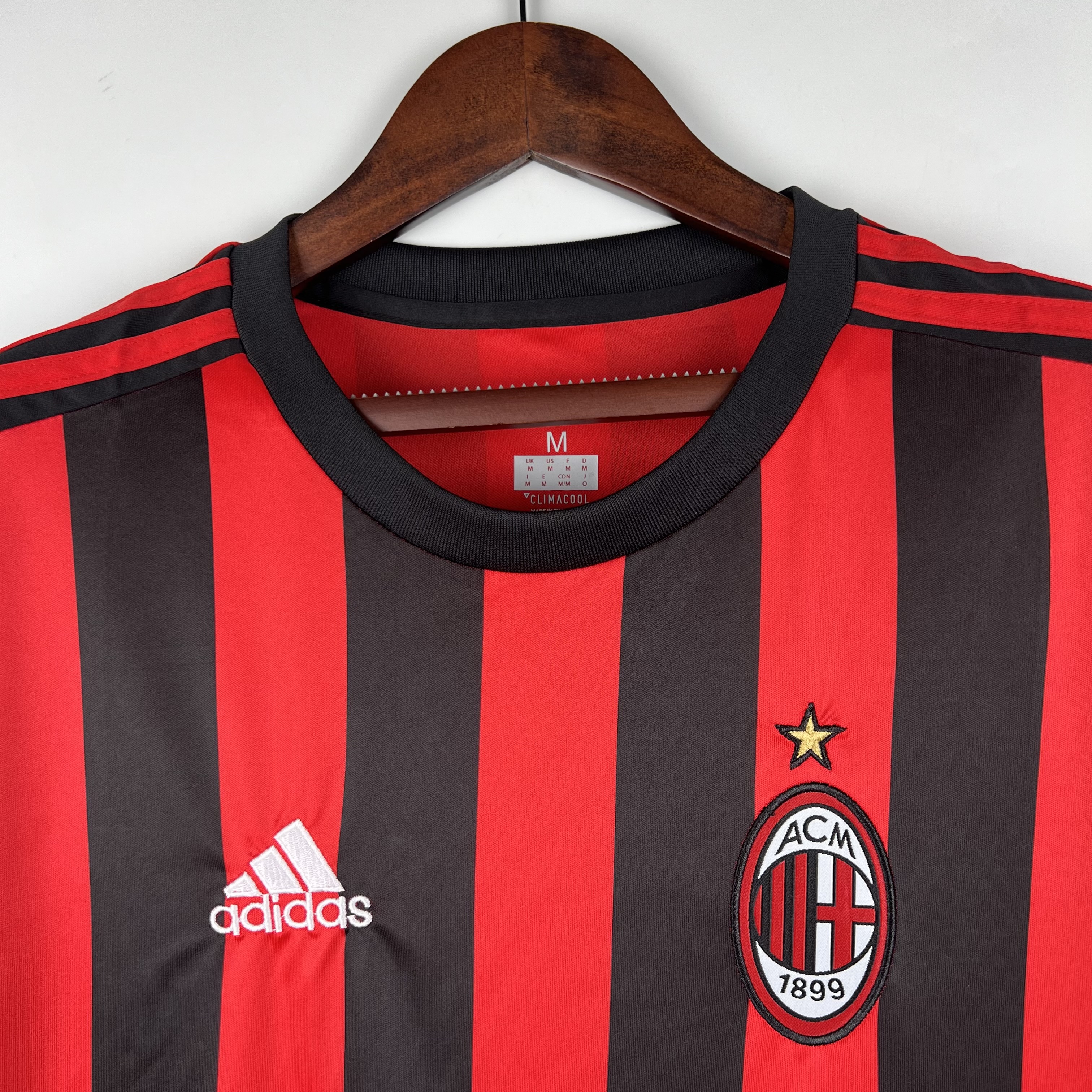 Retro AC Milan 2017-18 Home Stadium Jersey - Unitedfutballjersey