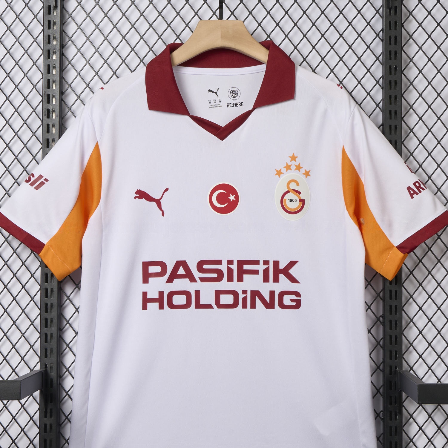 Galatasaray 25-26 Away Jersey with Five Stars - Fans Version - Unitedfutballjersey