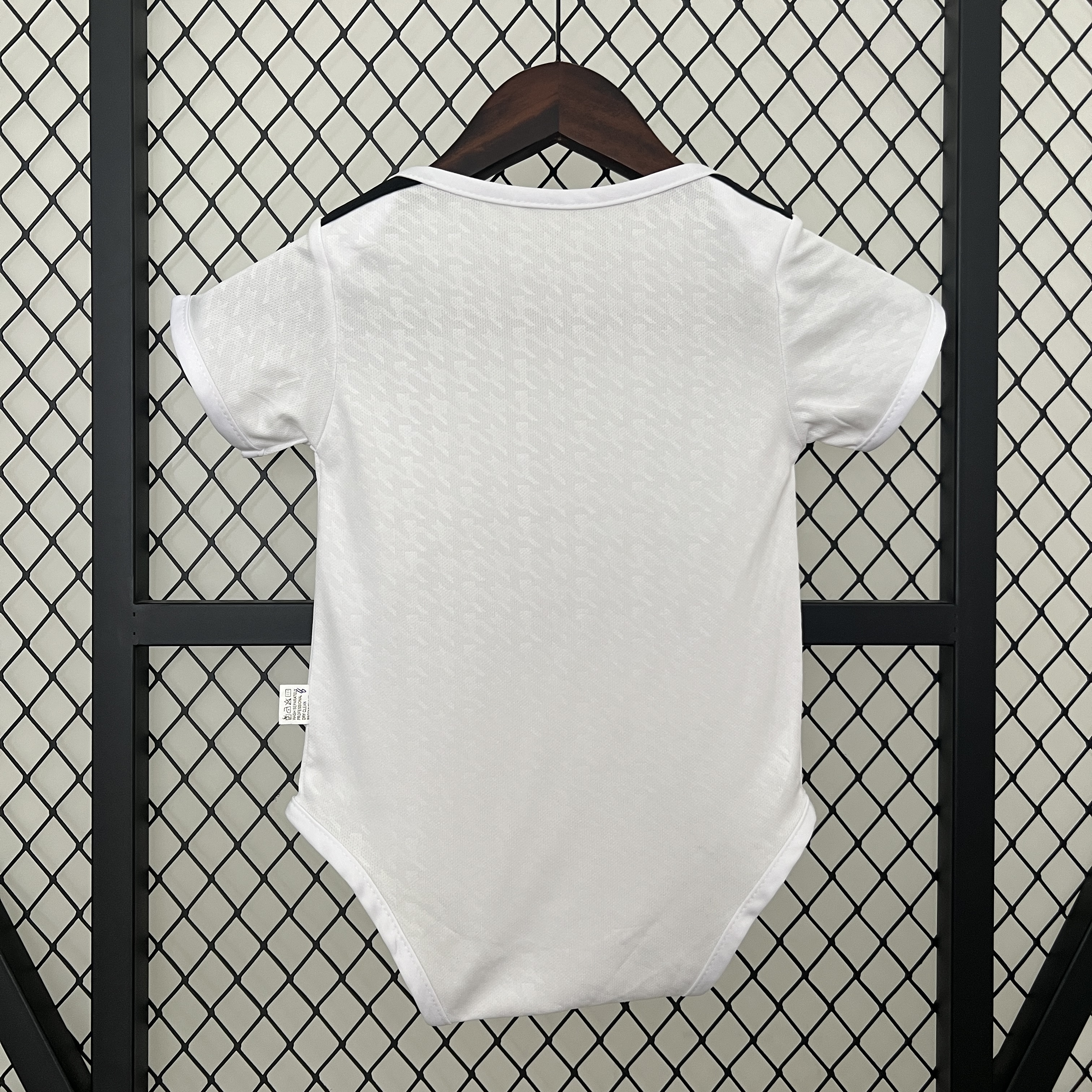 Real Madrid 24-25 Home Baby Crawling Suit - Unitedfutballjersey