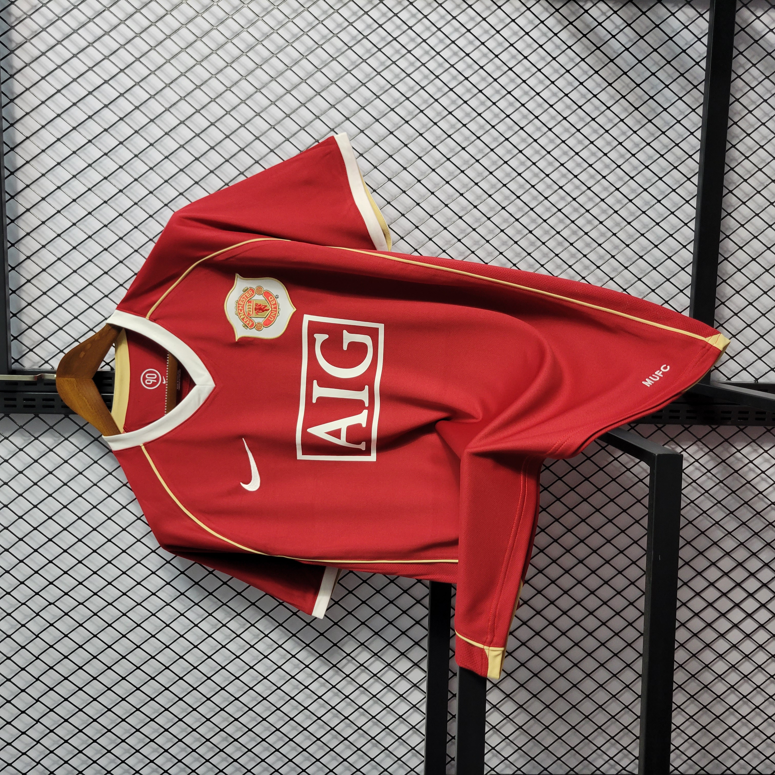 Retro Manchester United 06-07 Home Jersey - Unitedfutballjersey