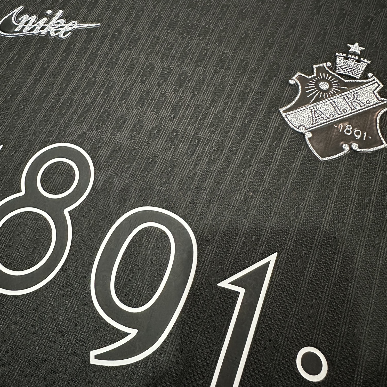 AIK Solna 25-26 Smokinglirare Edition Jersey - Player Version - Unitedfutballjersey