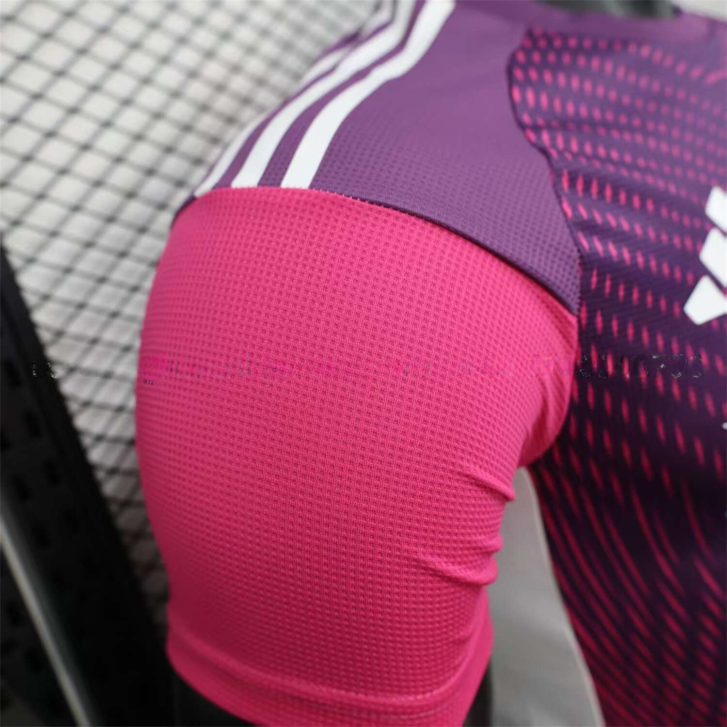 Real Madrid 25-26 Pink Purple Goalkeeper Jersey - Player Version - Unitedfutballjersey