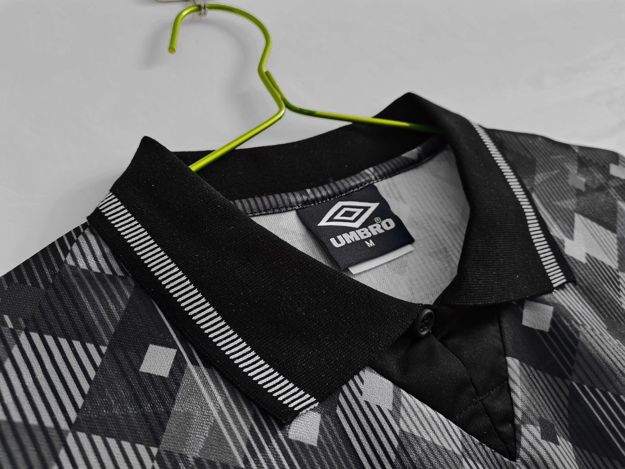 Retro England 1990 Black Jersey - Unitedfutballjersey