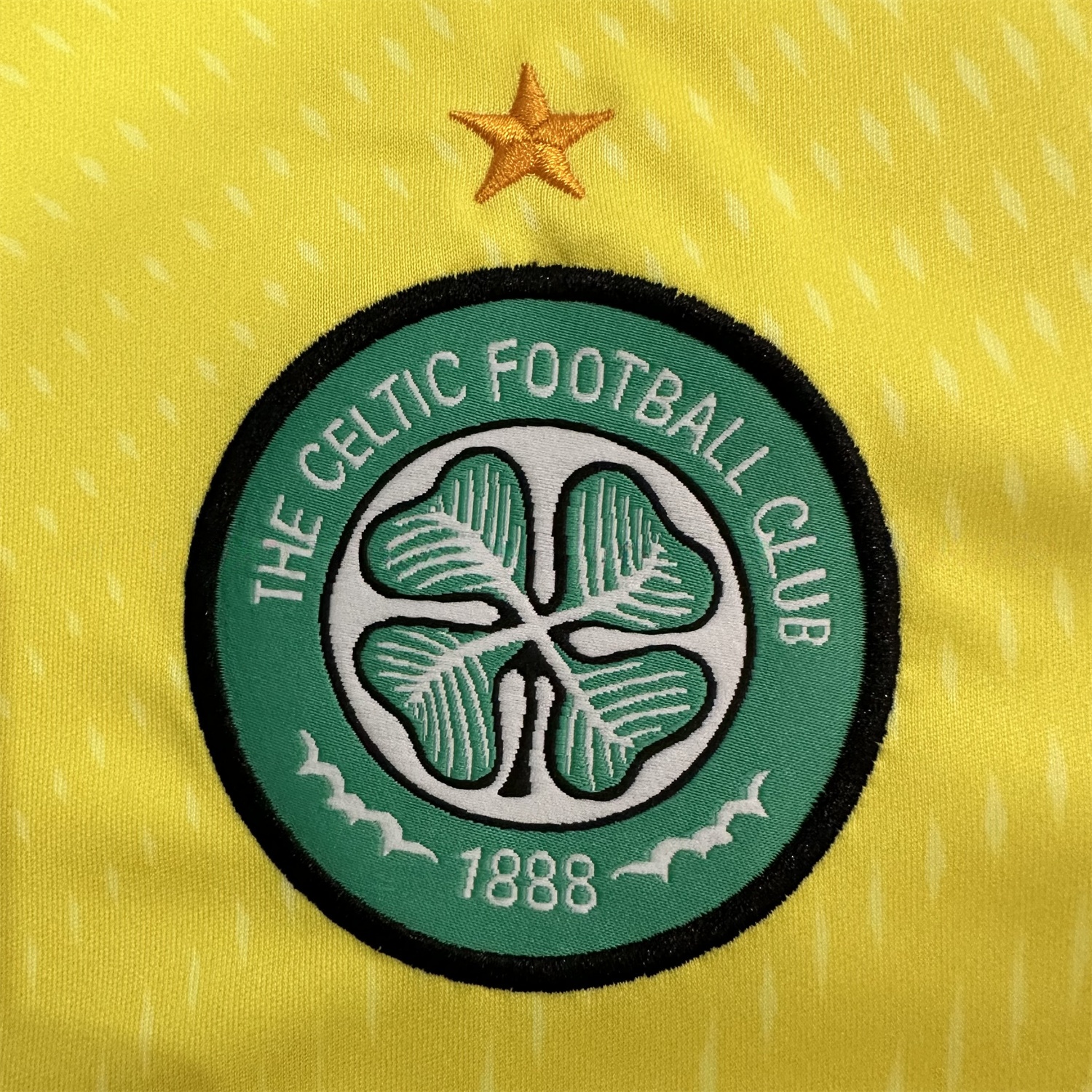 Celtic 25-26 Light Yellow Goalkeeper Jersey - Fans Version - Unitedfutballjersey