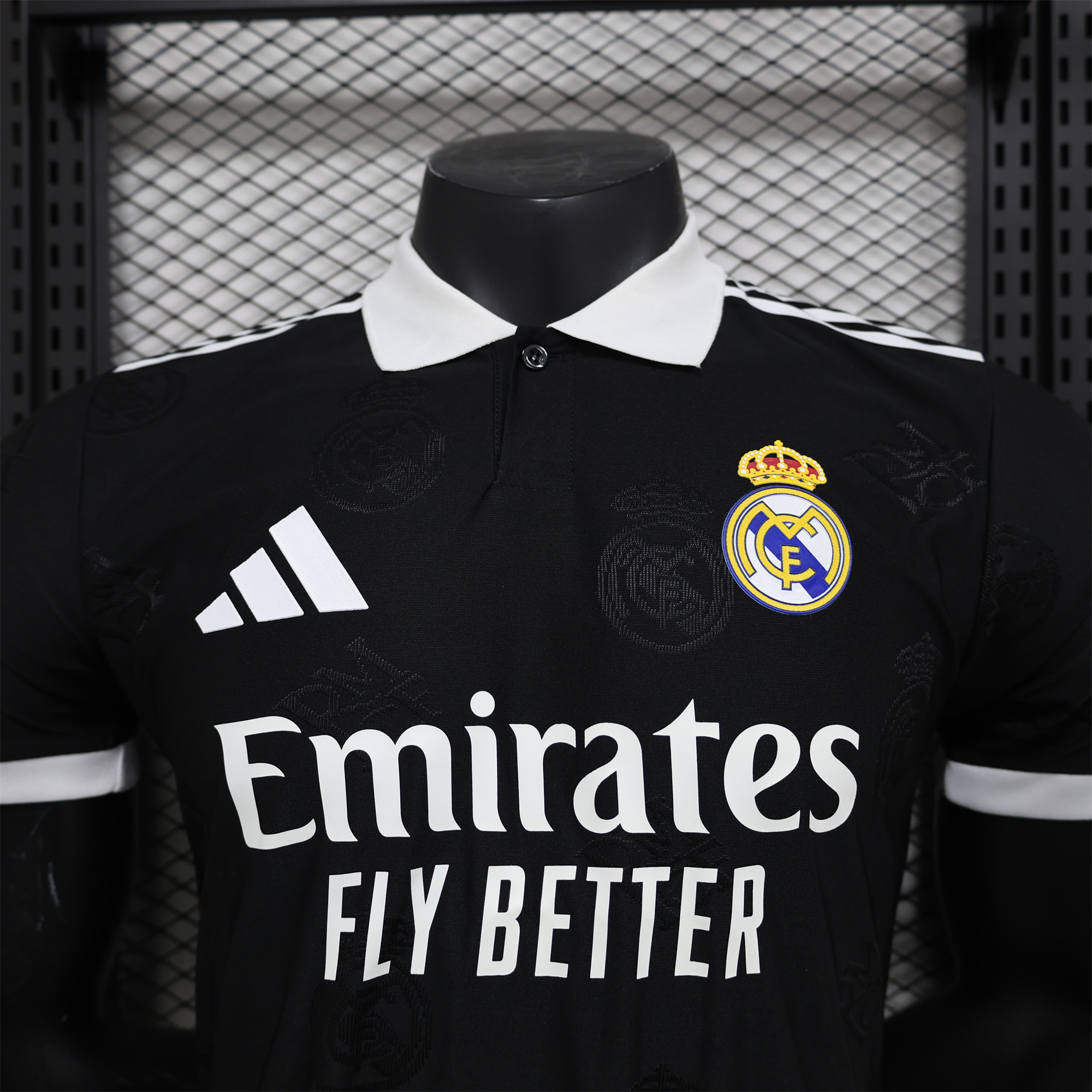 Real Madrid 24-25 Black LOGO Special Edition Jersey - Player Version - Unitedfutballjersey