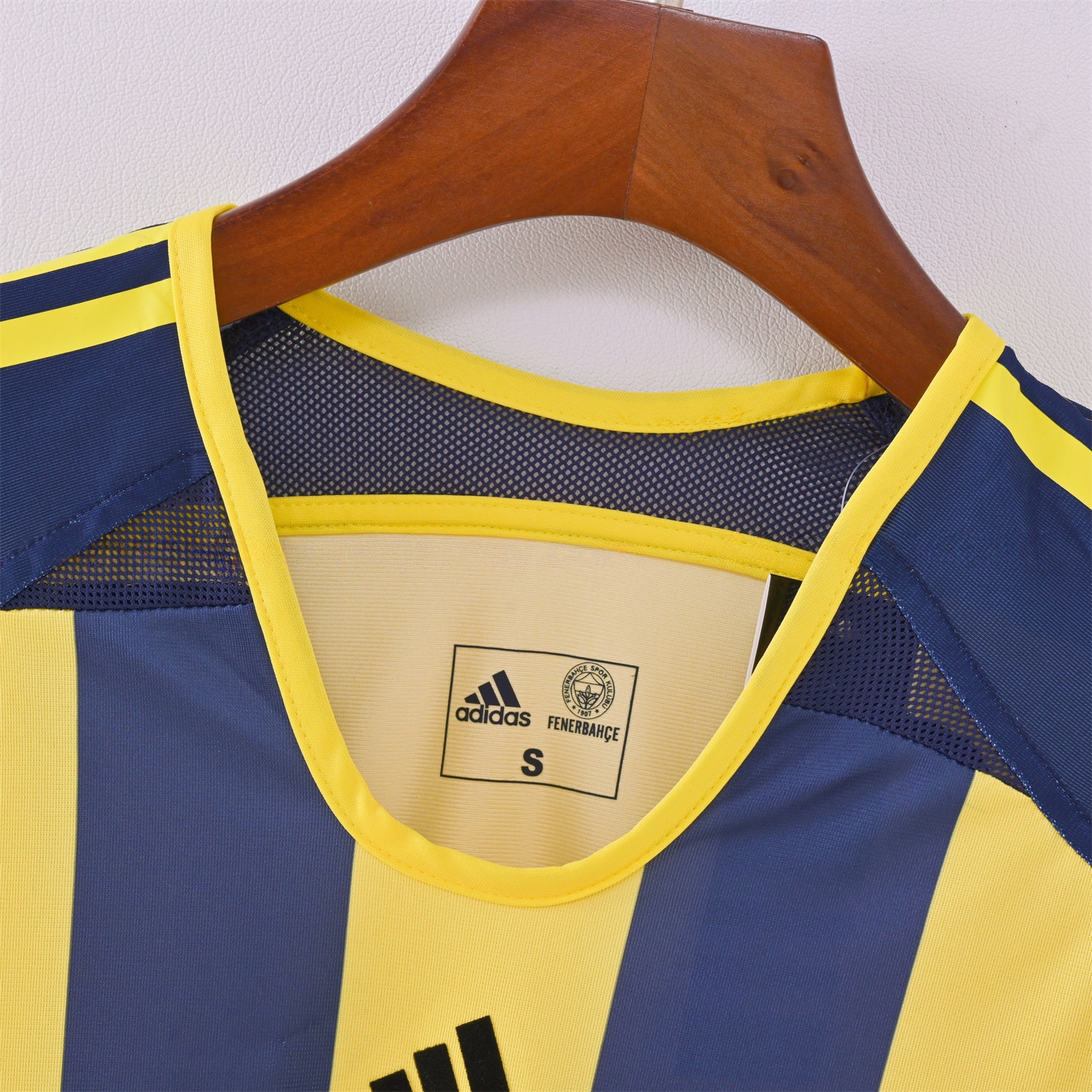 Retro Fenerbahce 2005-06 Home Jersey - Unitedfutballjersey