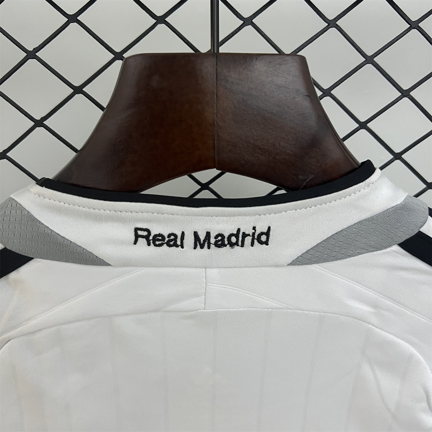 Retro Real Madrid 2006-07 Home Kids Kit - Unitedfutballjersey