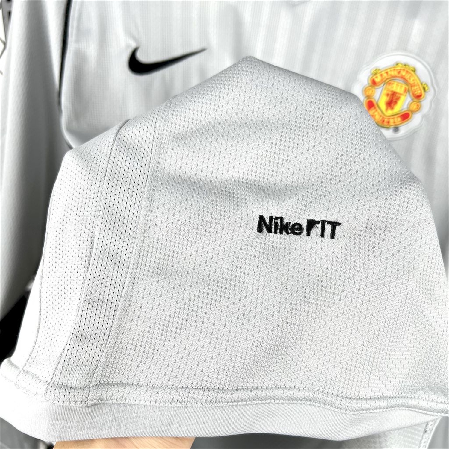 Manchester United Retro 2007-08 Grey Goalkeeper Long Sleeves Jersey - Unitedfutballjersey