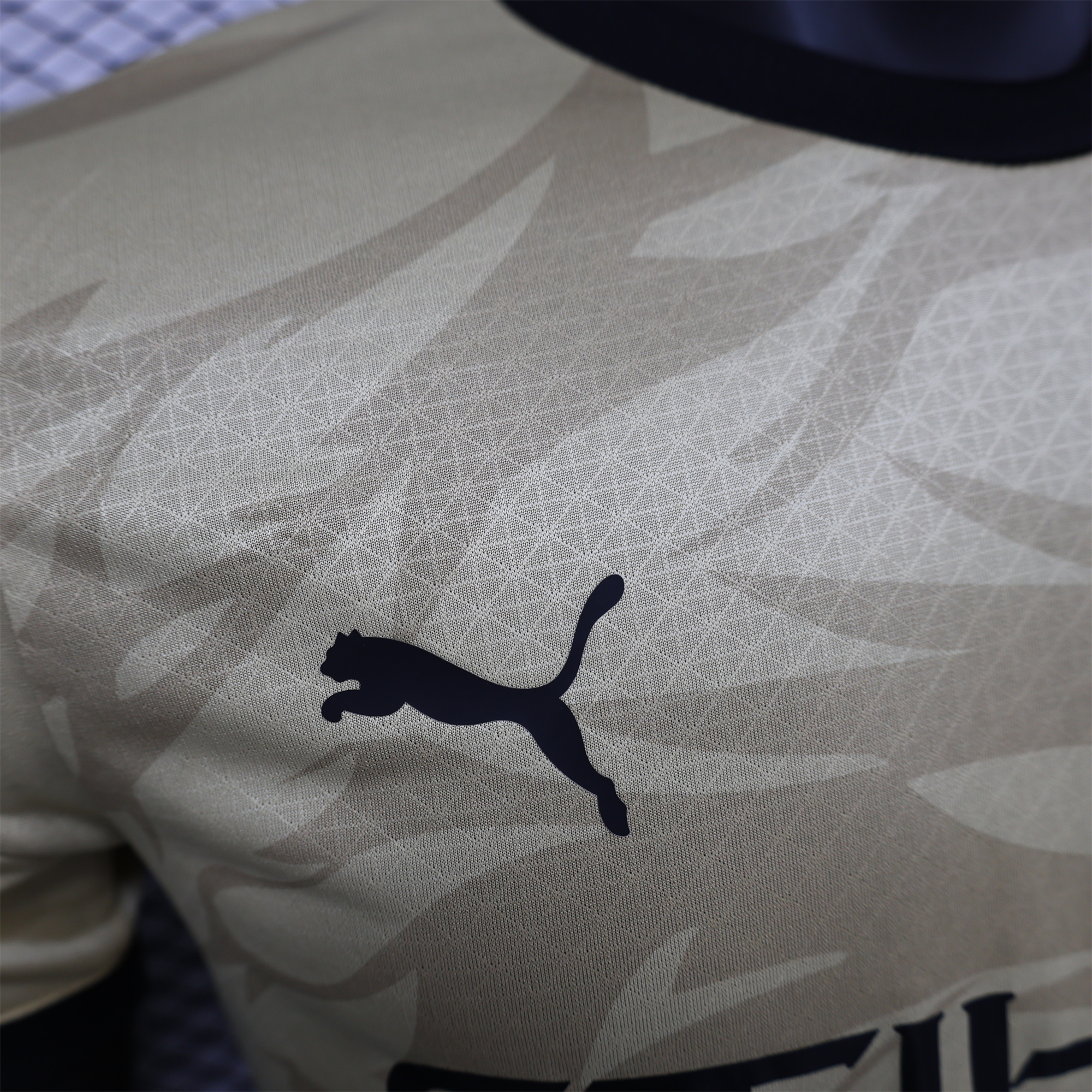 Manchester City 24-25 Gold and Black Loong Jersey - Player Version - Unitedfutballjersey