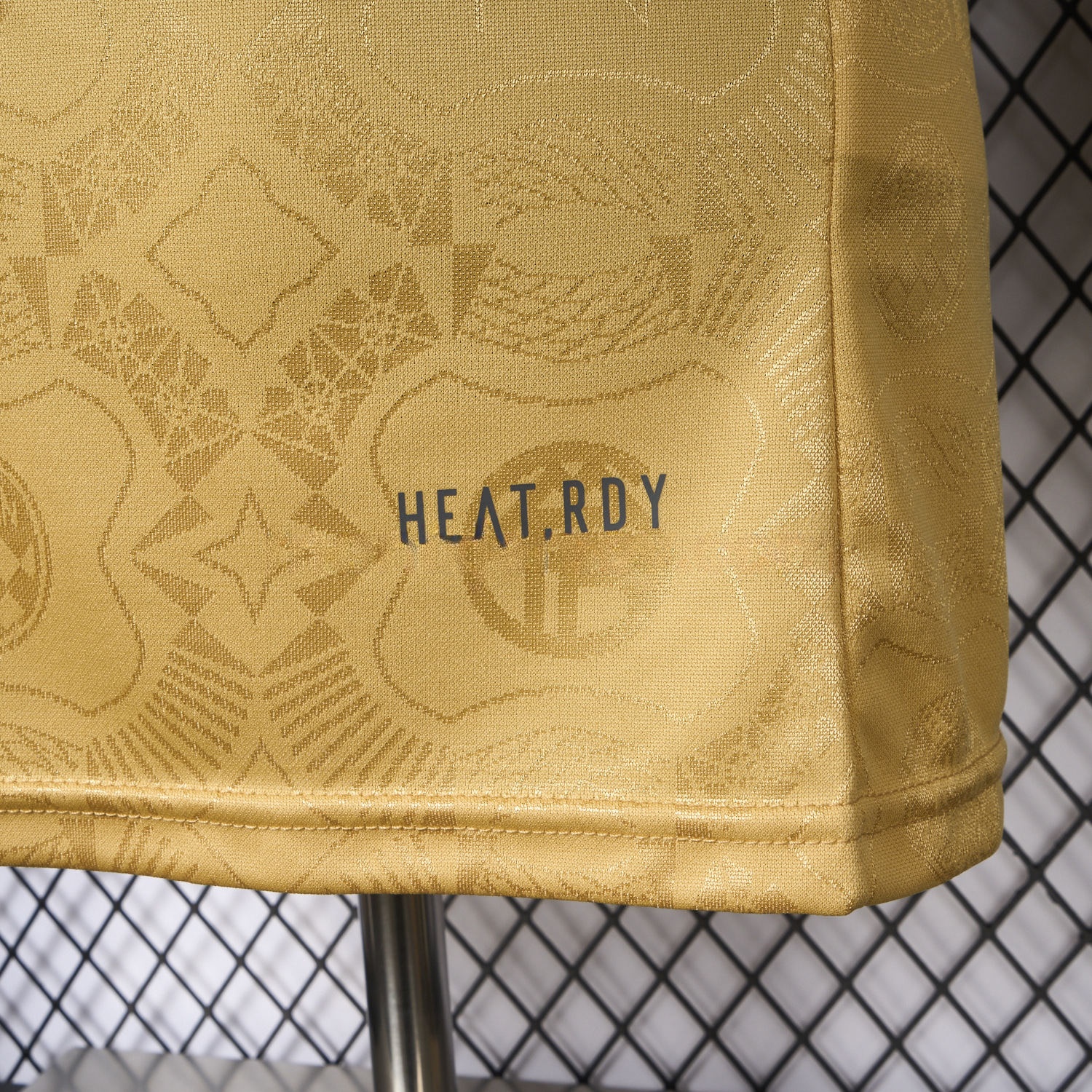 Bayern Munich 2025 Golden 125th Anniversary Jersey - Player Version - Unitedfutballjersey