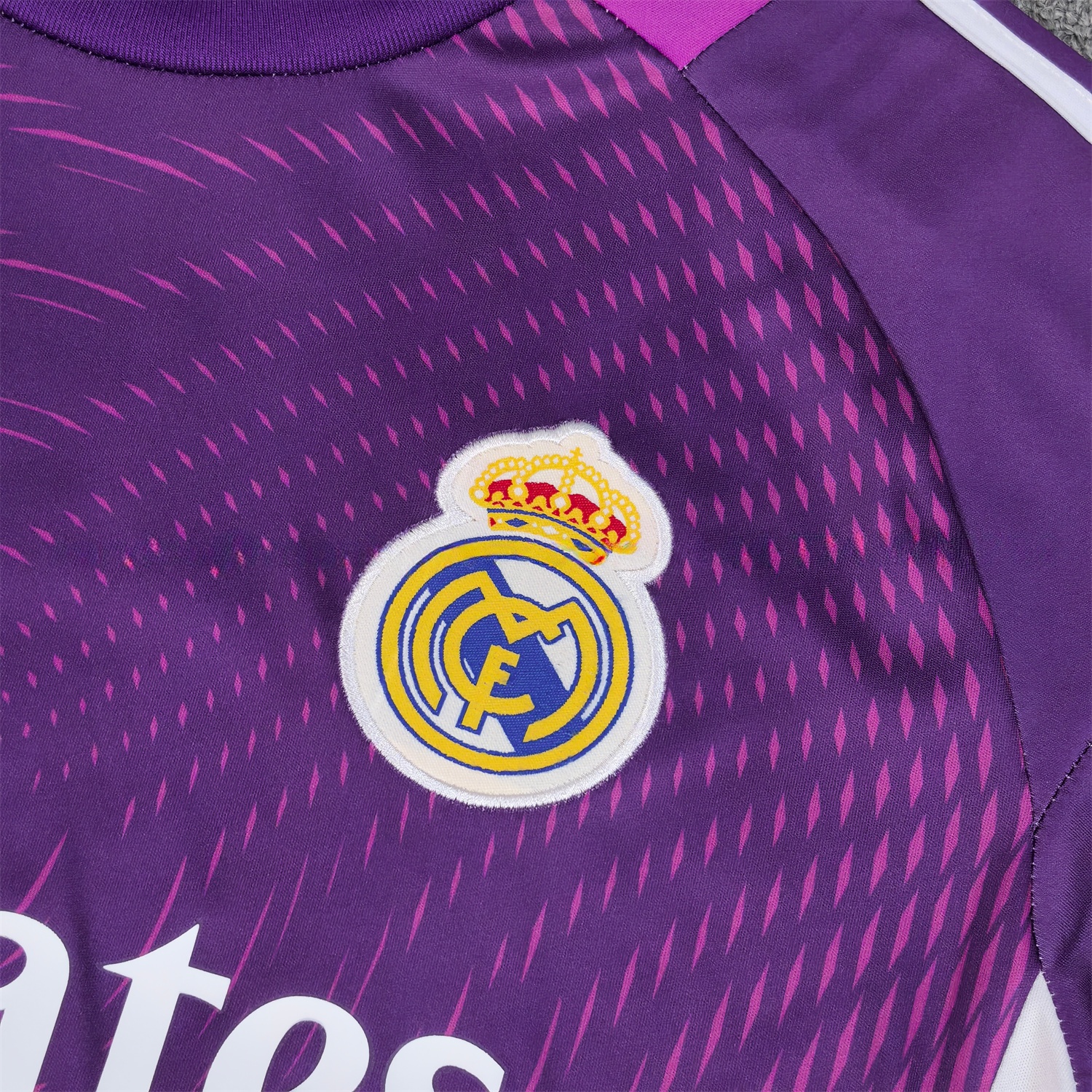 Real Madrid 25-26 Purple Goalkeeper Jersey - Fans Version - Unitedfutballjersey