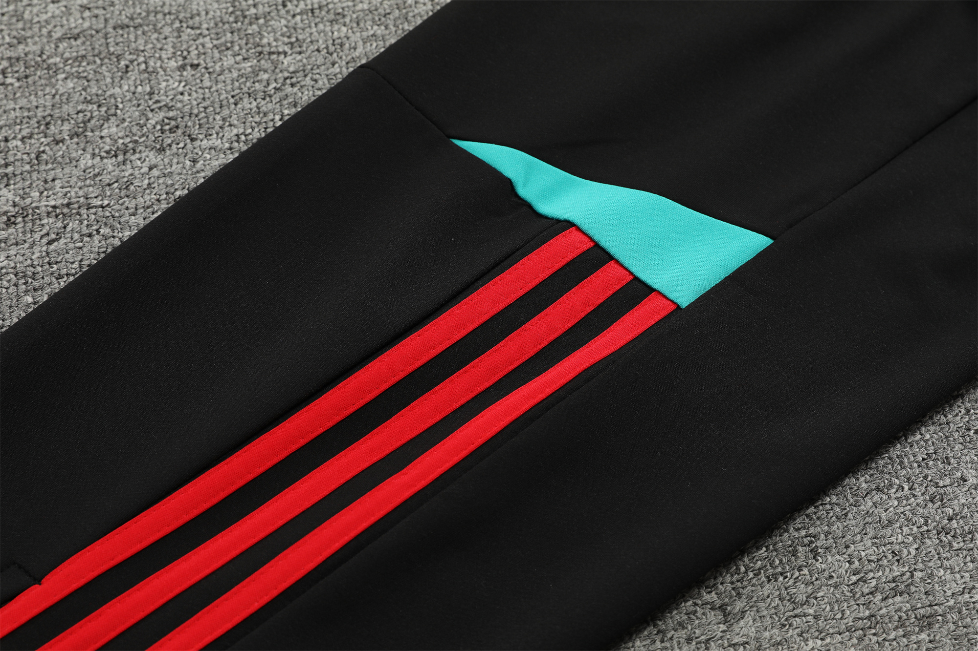 Manchester United 23-24 Men's Training Hoodie + Pants - Unitedfutballjersey