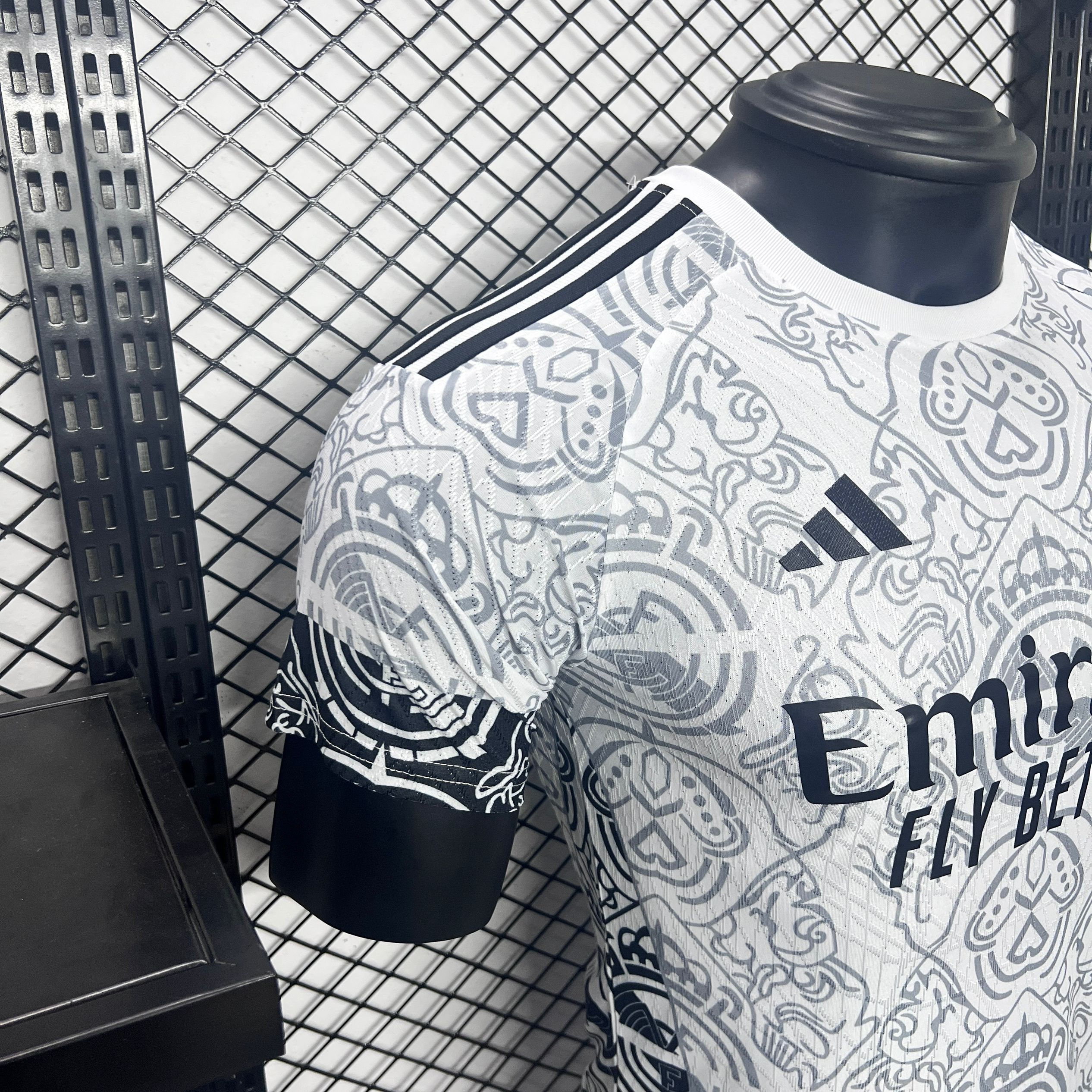 Real Madrid 24-25 White Line Pattern Special Edtion Jersey - Player Version - Unitedfutballjersey