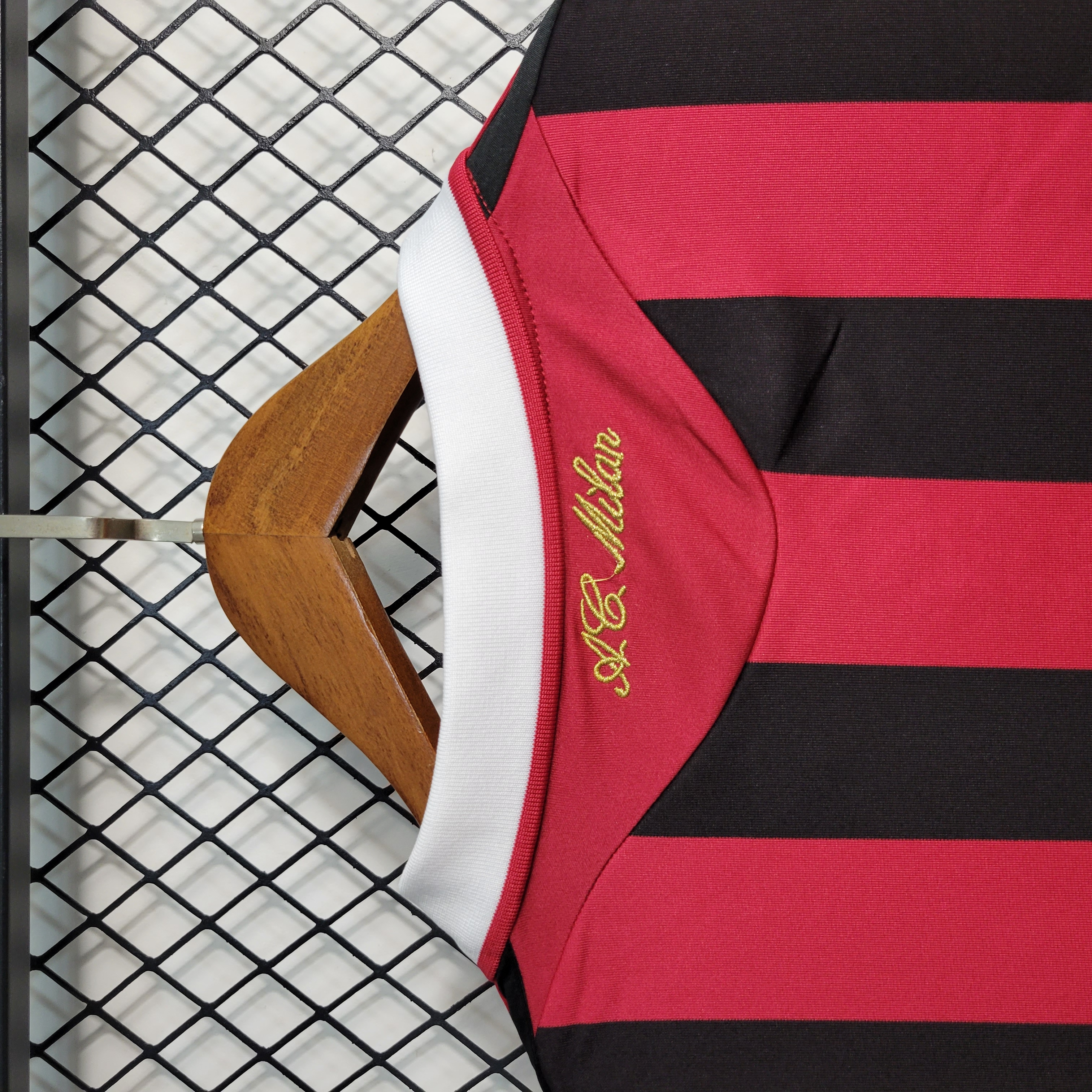 Retro AC Milan 2009-10 Home Stadium Jersey - Unitedfutballjersey