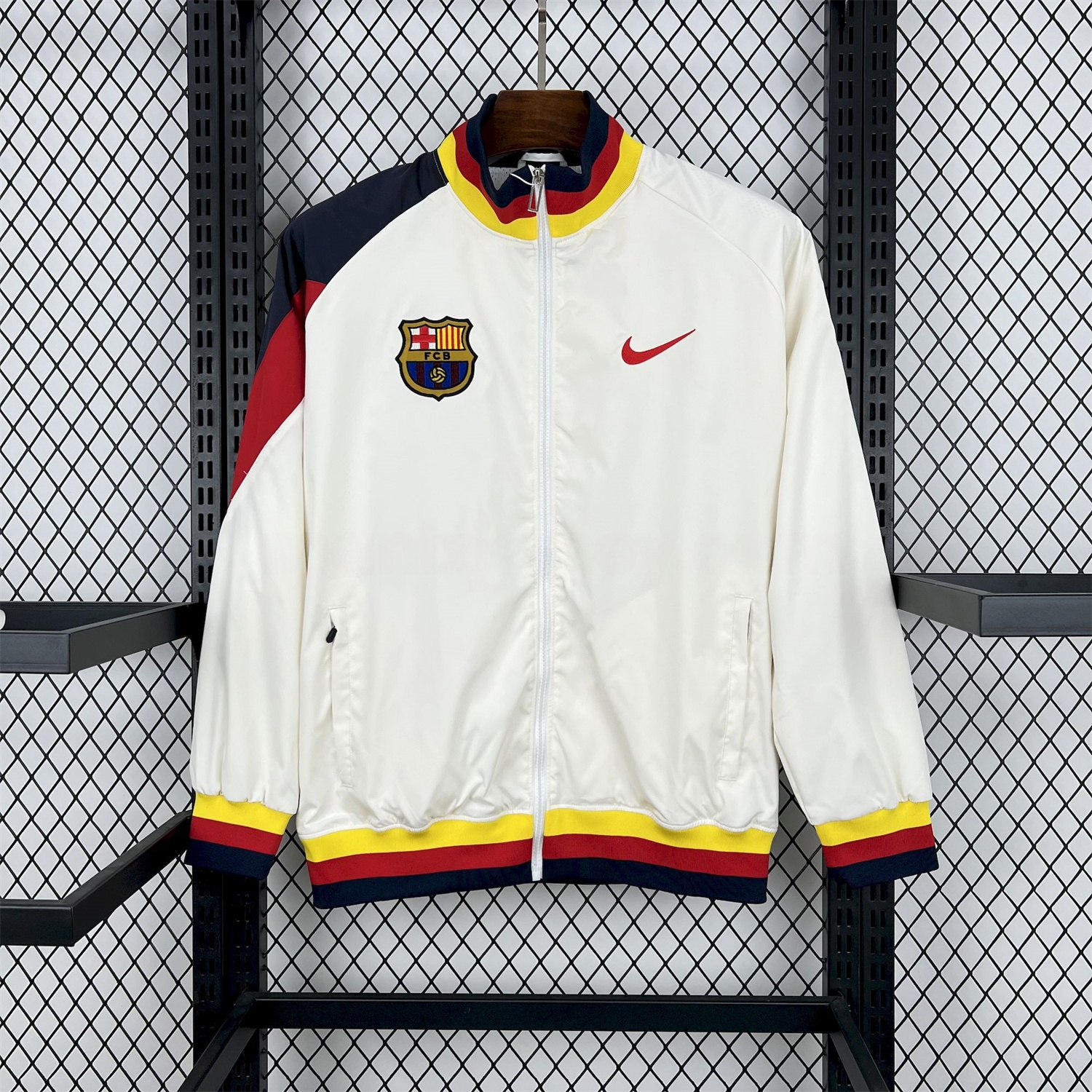 B.A.R.S.A Retro 1994-95 Player Windbreaker - White - Unitedfutballjersey
