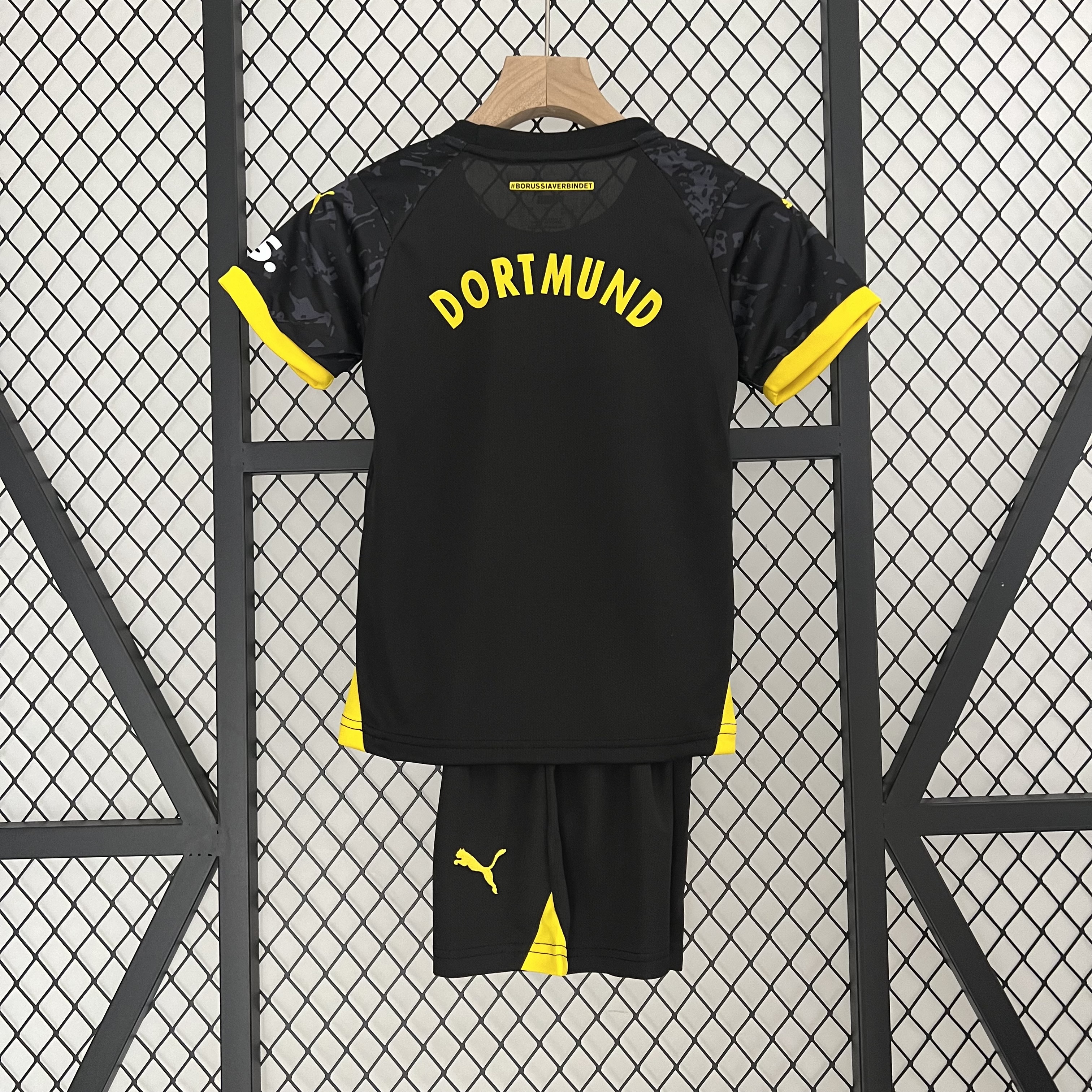 Dortmund 23-24 Away Kids Kit - Unitedfutballjersey