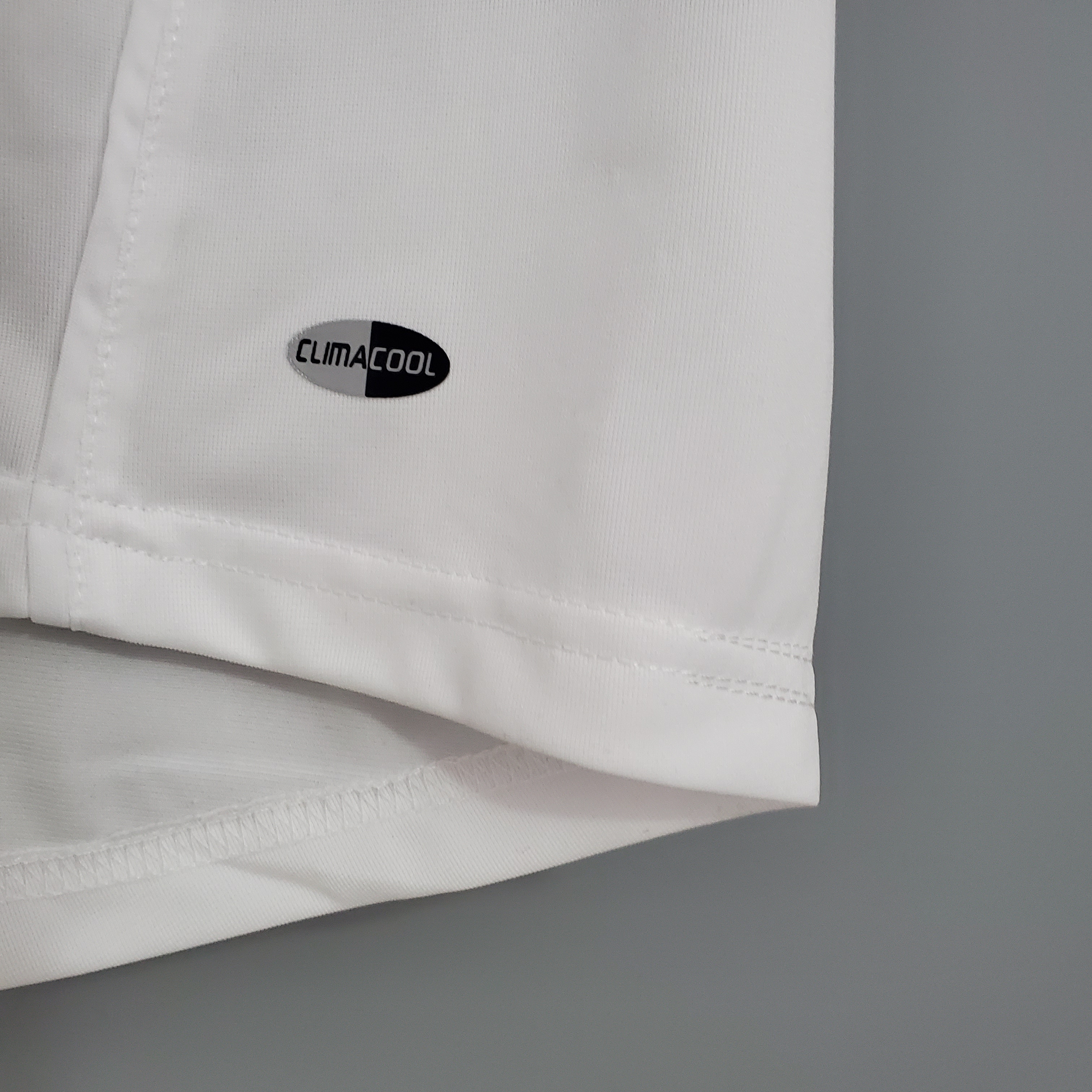 Retro Real Madrid 05-06 Home Stadium Jersey - Unitedfutballjersey