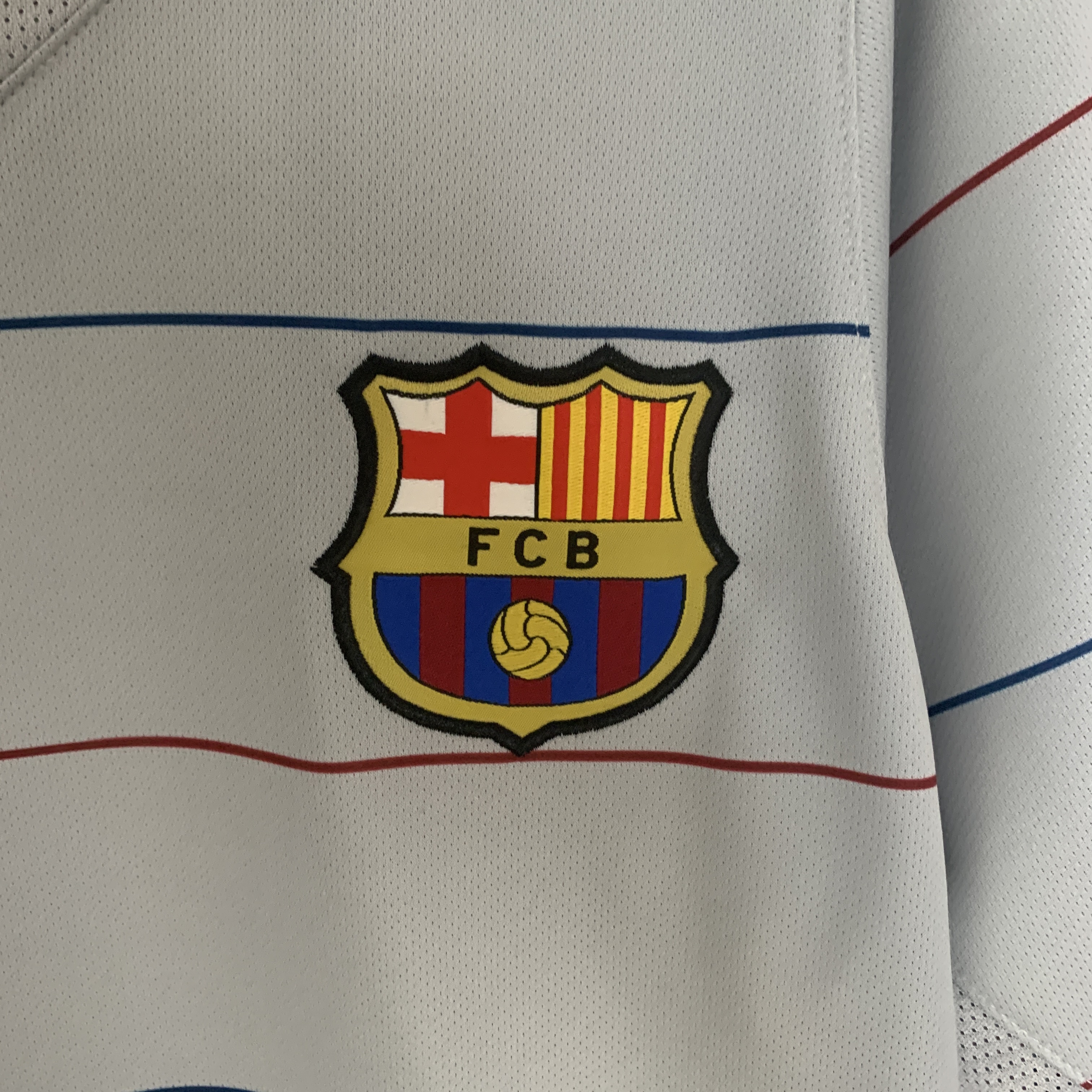 Retro Barcelona 03-04 Away Stadium Jersey - Unitedfutballjersey
