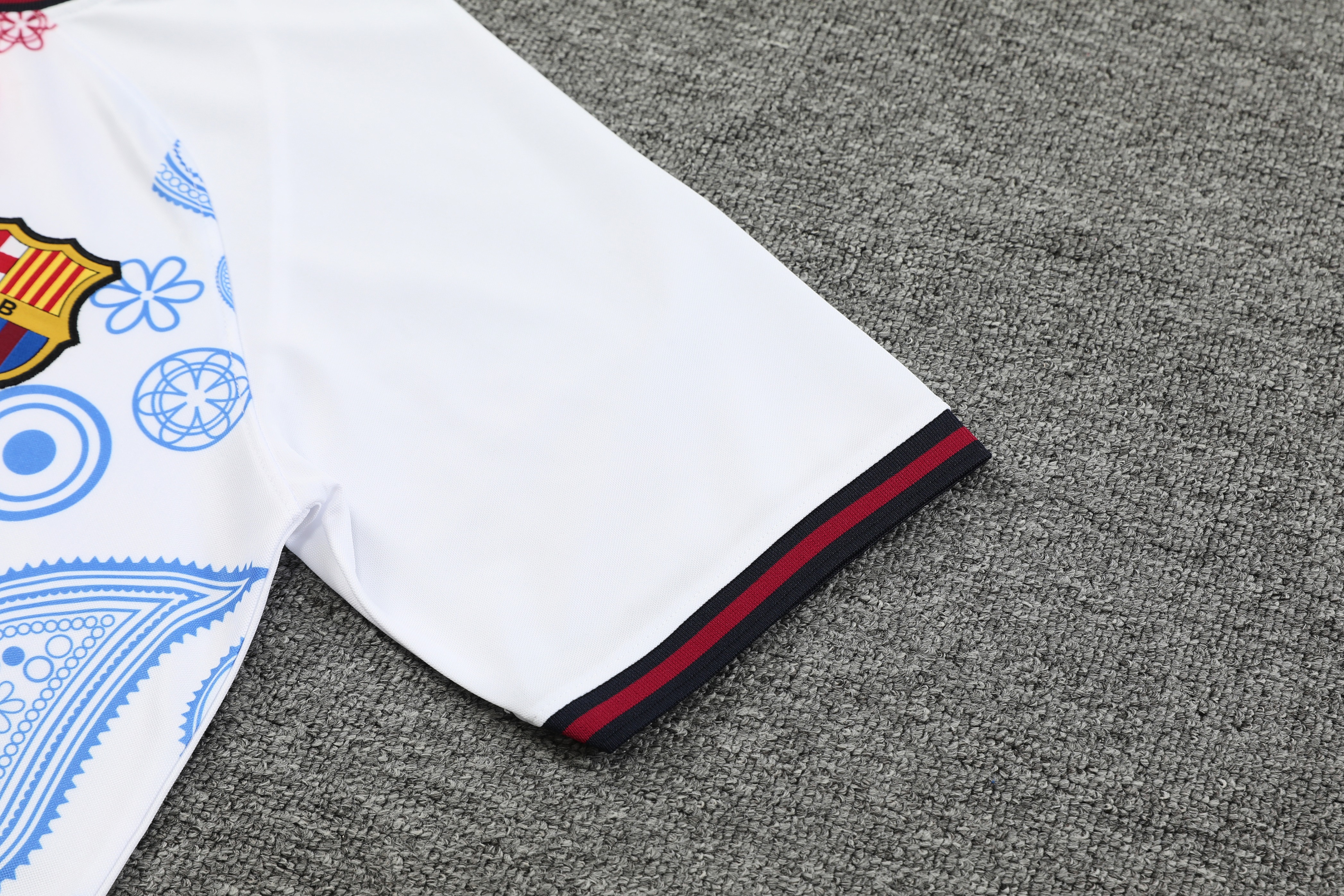 B.A.R.S.A 24-25 Short-Sleeve Training Set - White with Pattern - Unitedfutballjersey